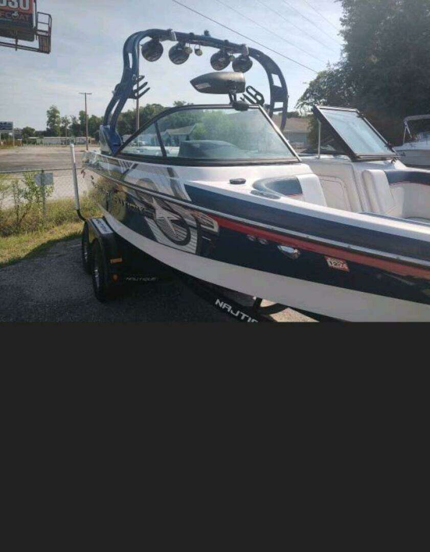 2013 Nautique — - Image 2