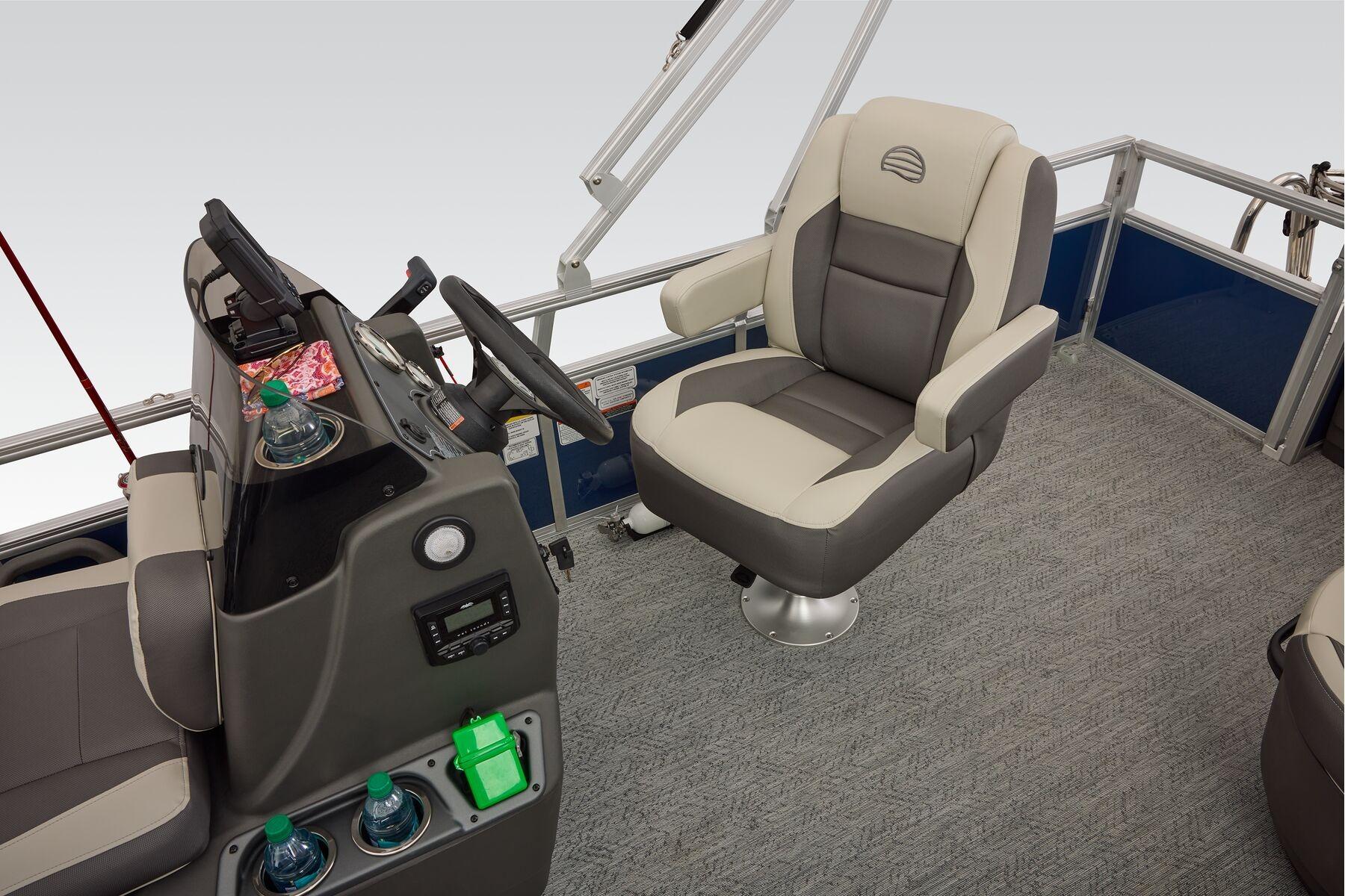 2026 Sun Tracker Bass Buggy 18 DLX - 50