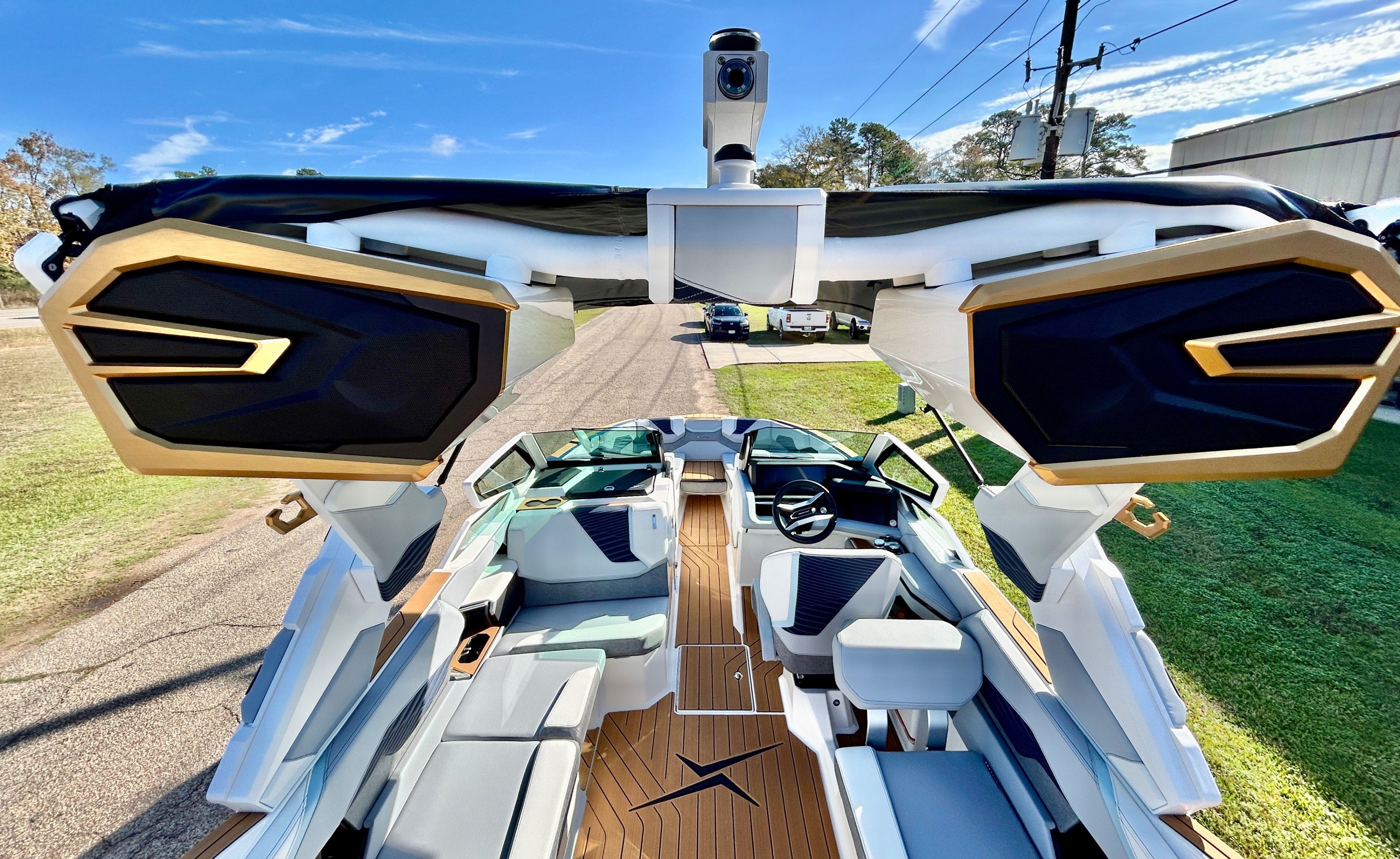 2026 MasterCraft X24 - 14