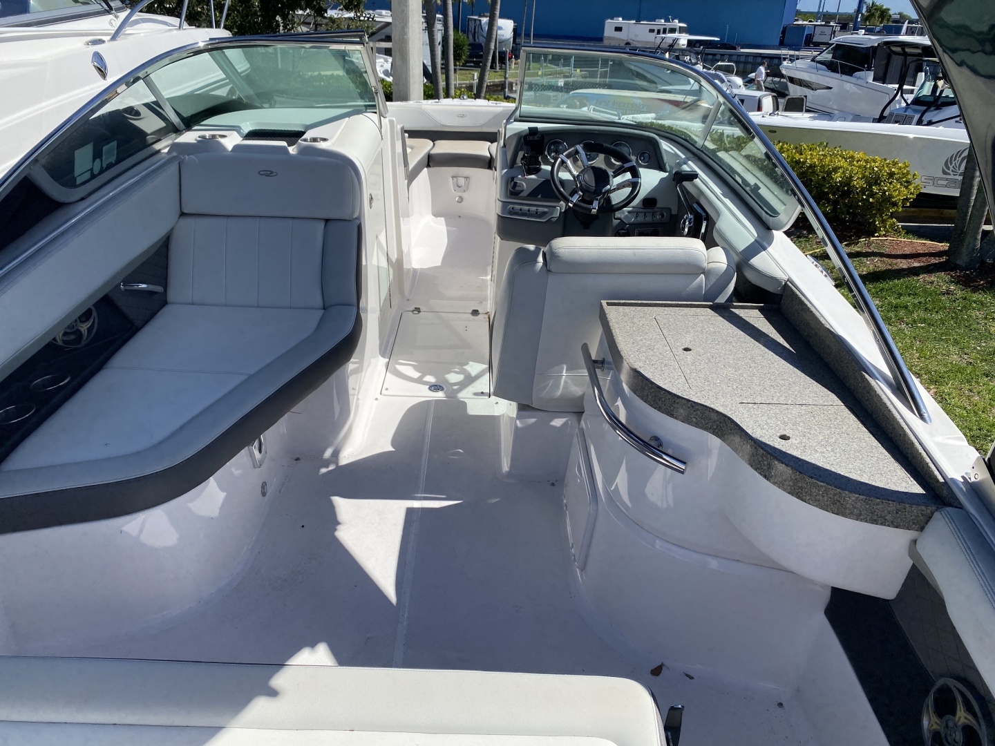 2013 Regal 27 FasDeck RX - Image 17