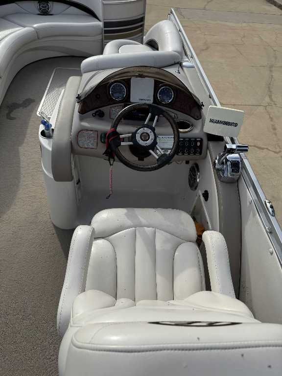 2008 Harris Flote - 13