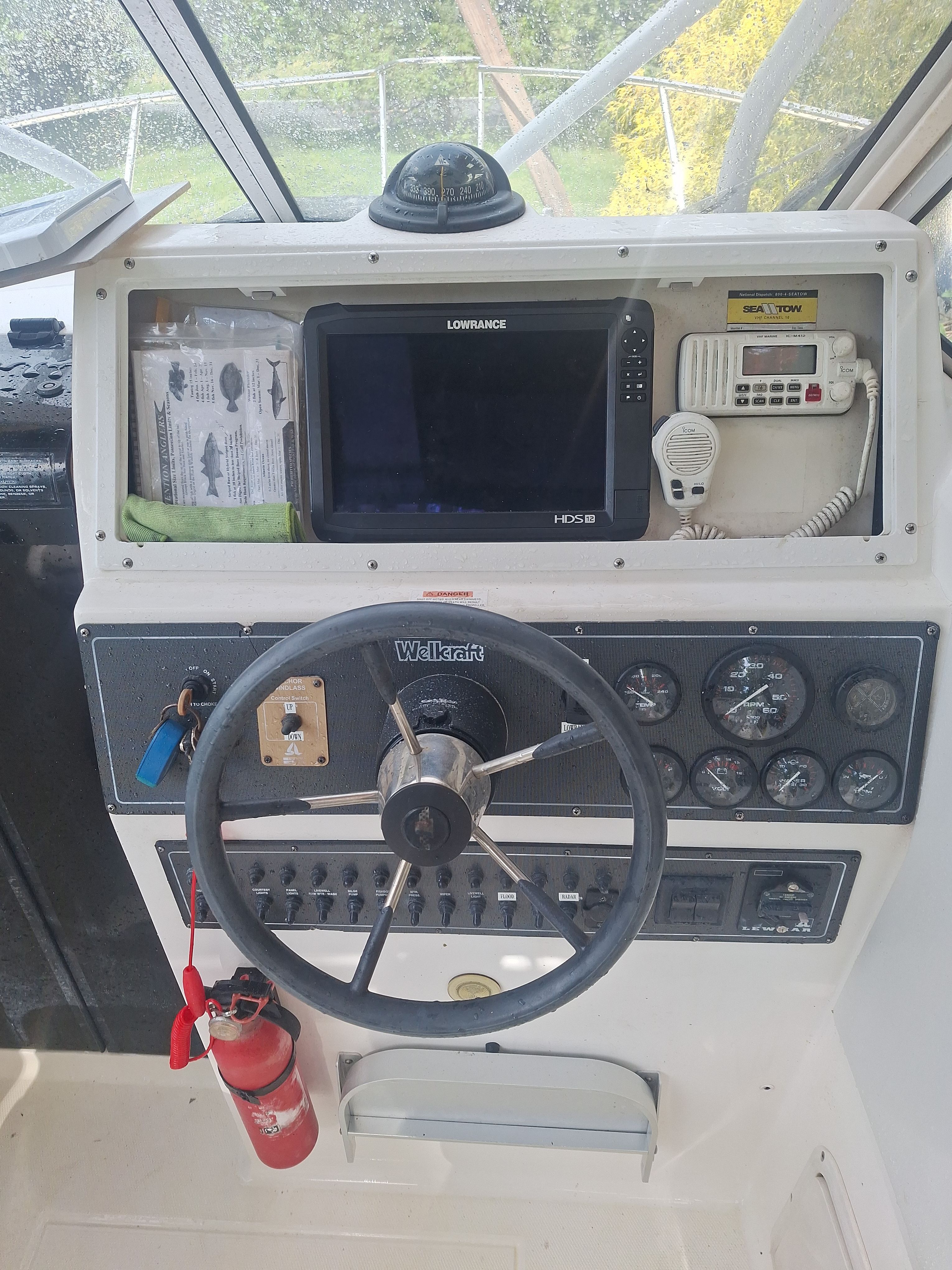 1998 Wellcraft 240 Coastal - 6