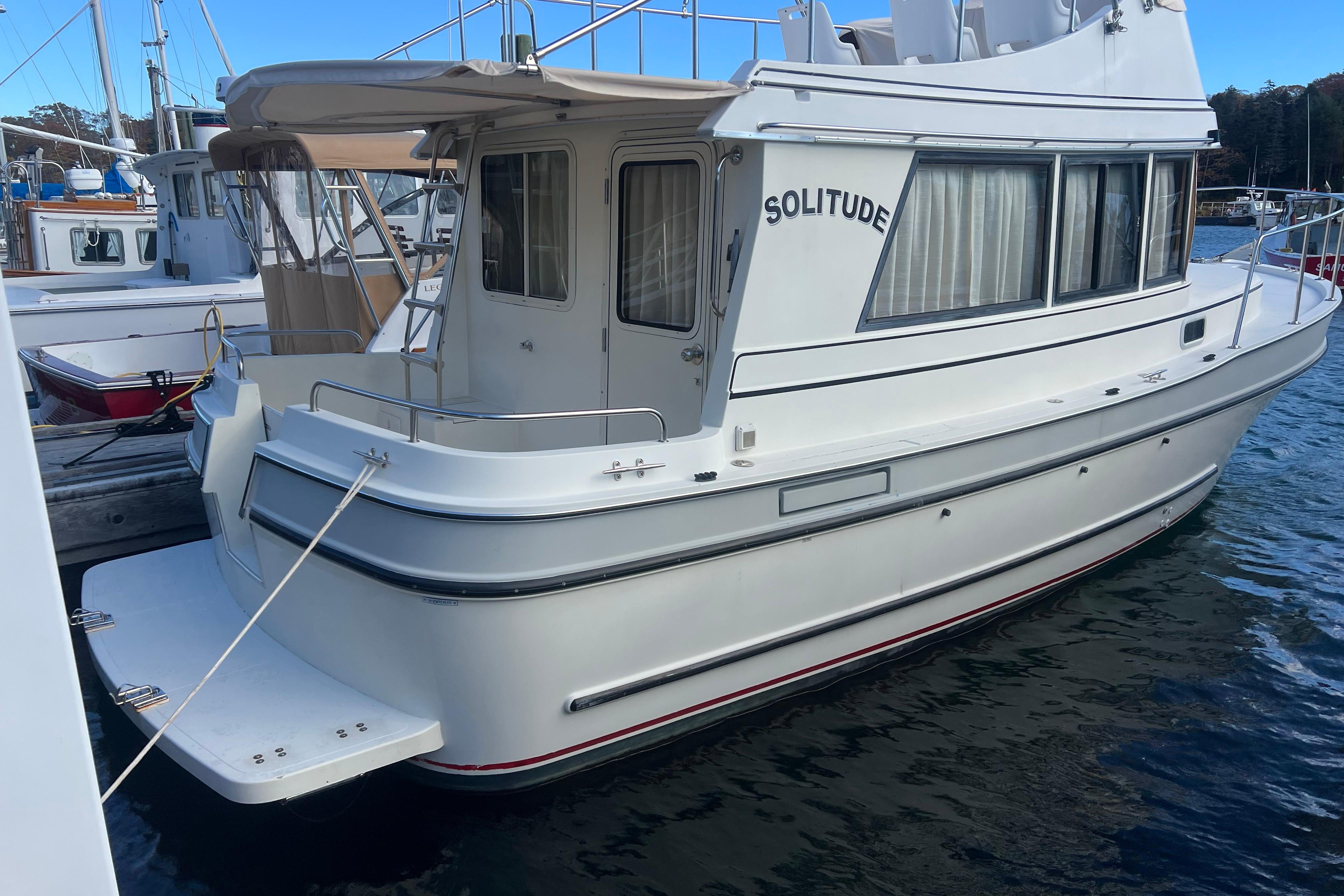 2005 Camano Trawler