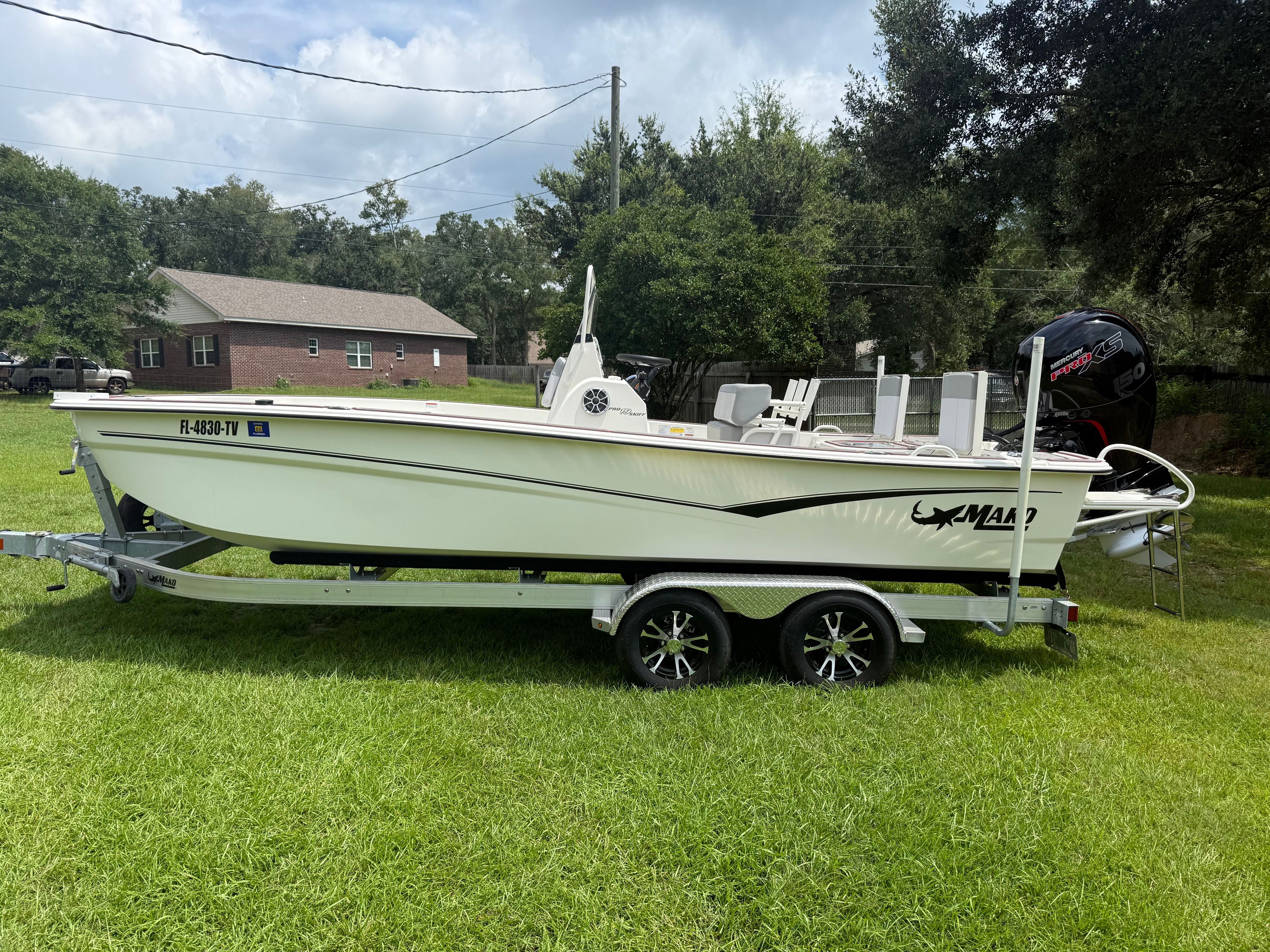 2024 Mako Pro Skiff 19 CC