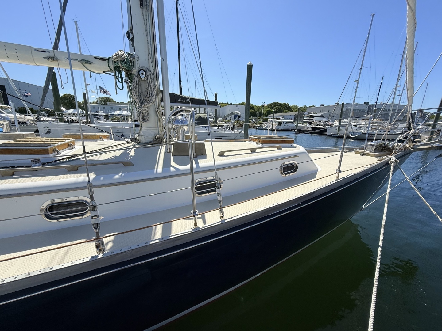 2001 Shannon 43 Cutter - Image 4