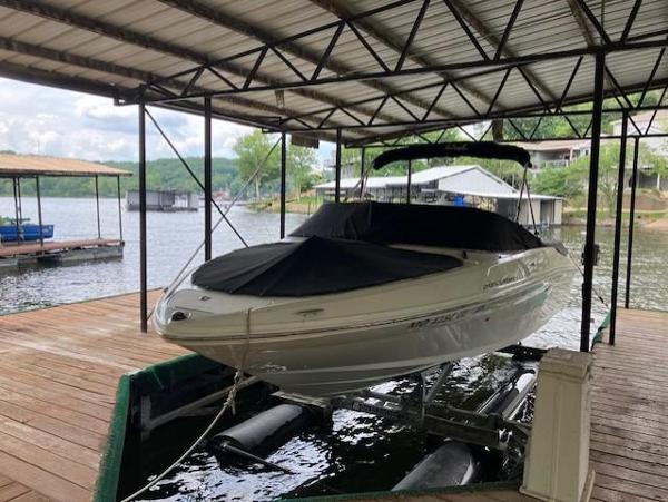 2009 Sea Ray 205 Sport - 8