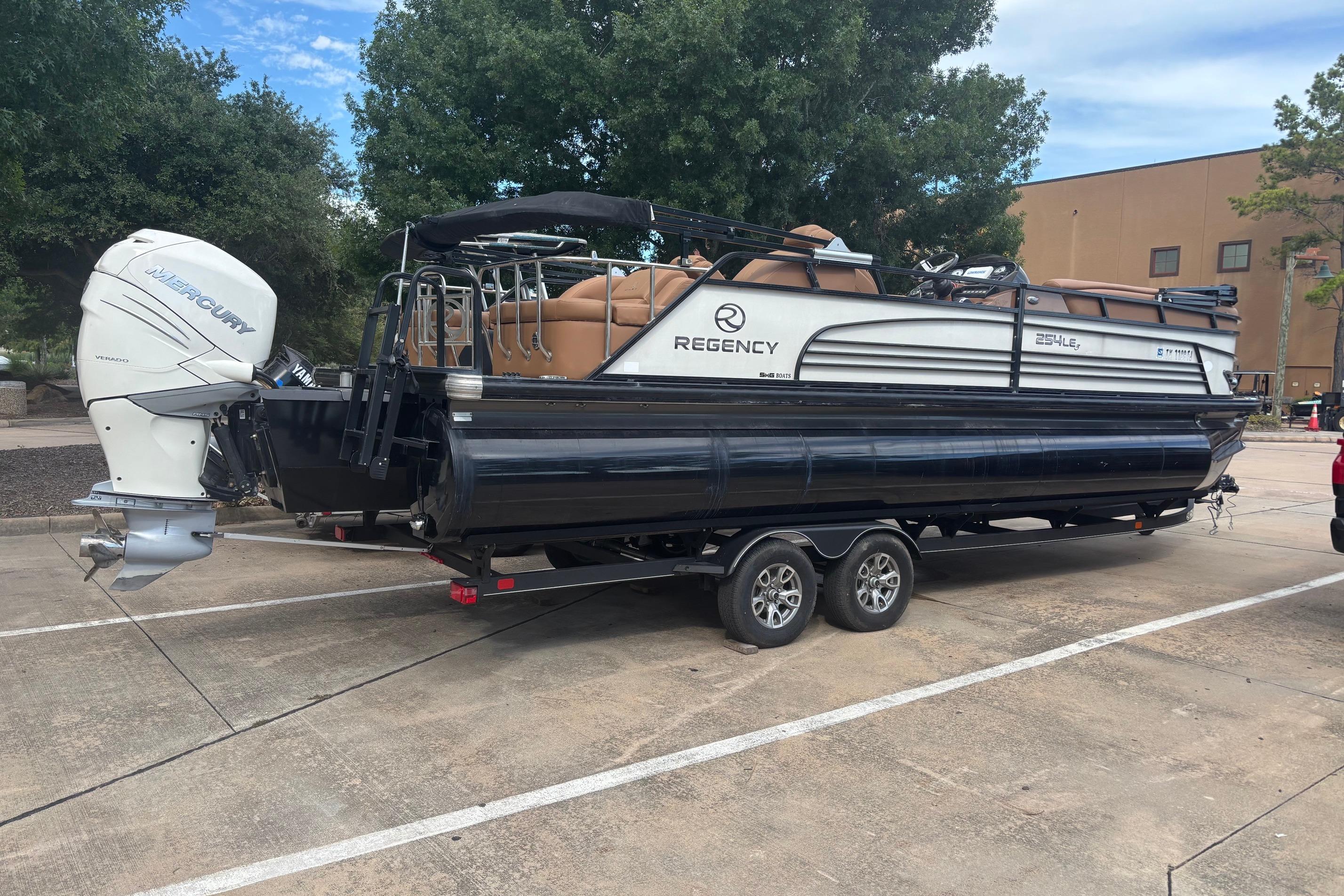 2018 Regency 254 LE3 Sport