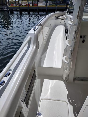2018 Boston Whaler 420 Outrage - 19