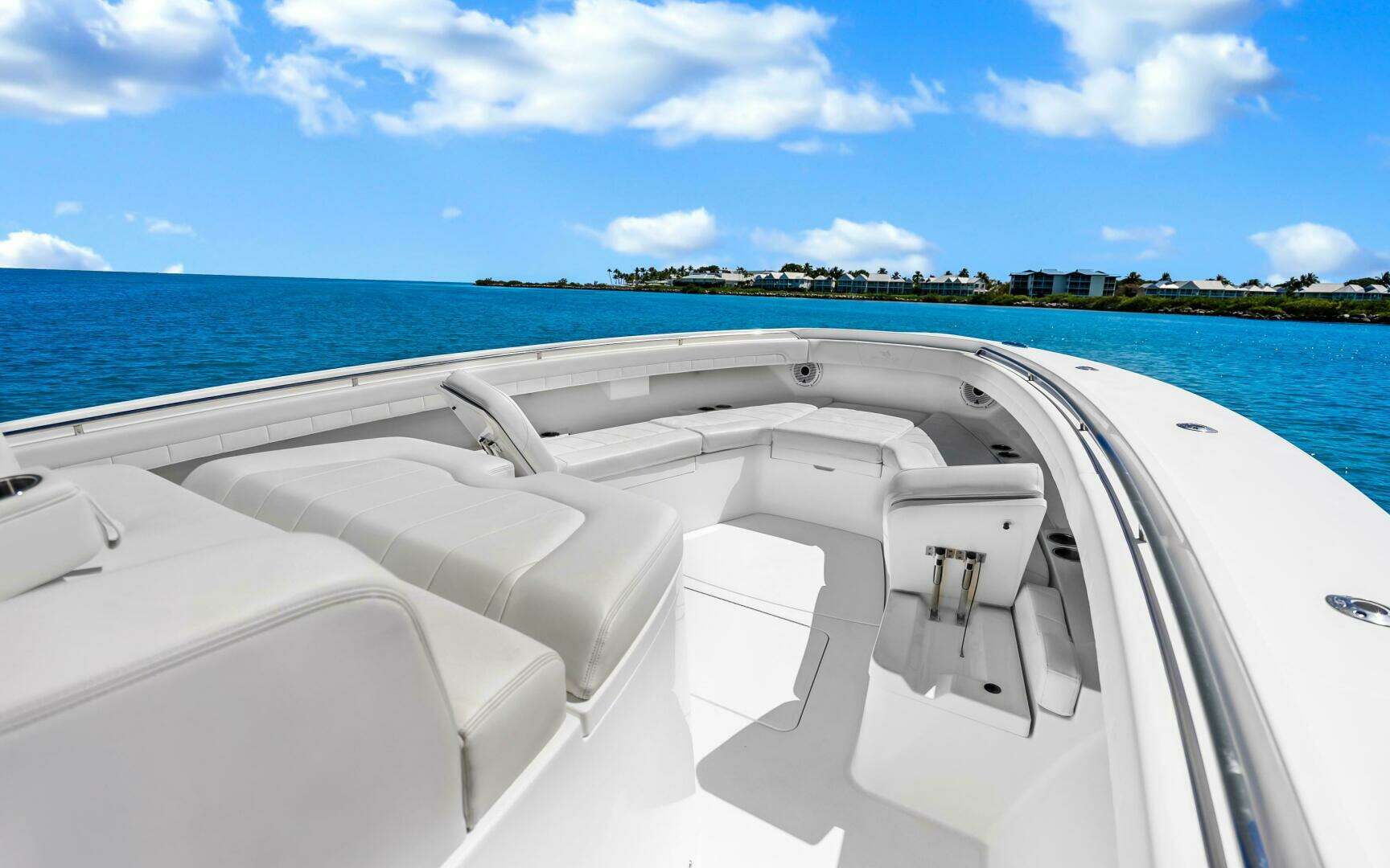 2018 Regulator 41 Center Console - Image 37
