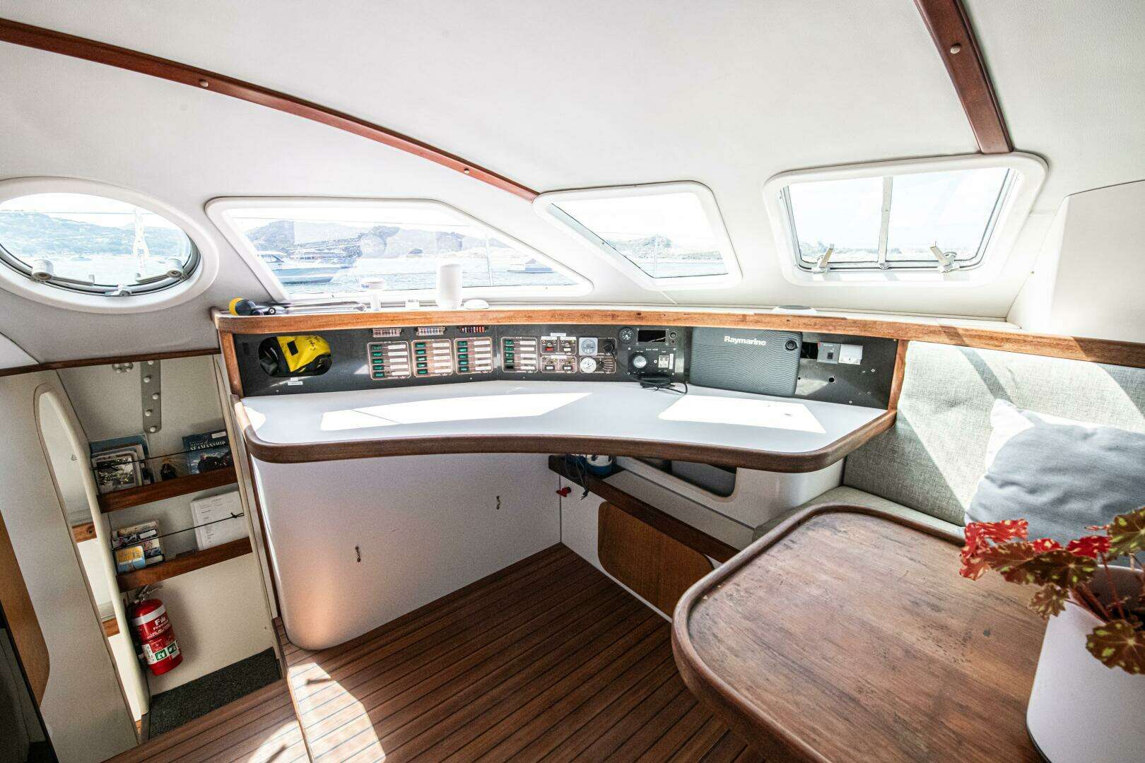 2001 Outremer 45 - Image 17