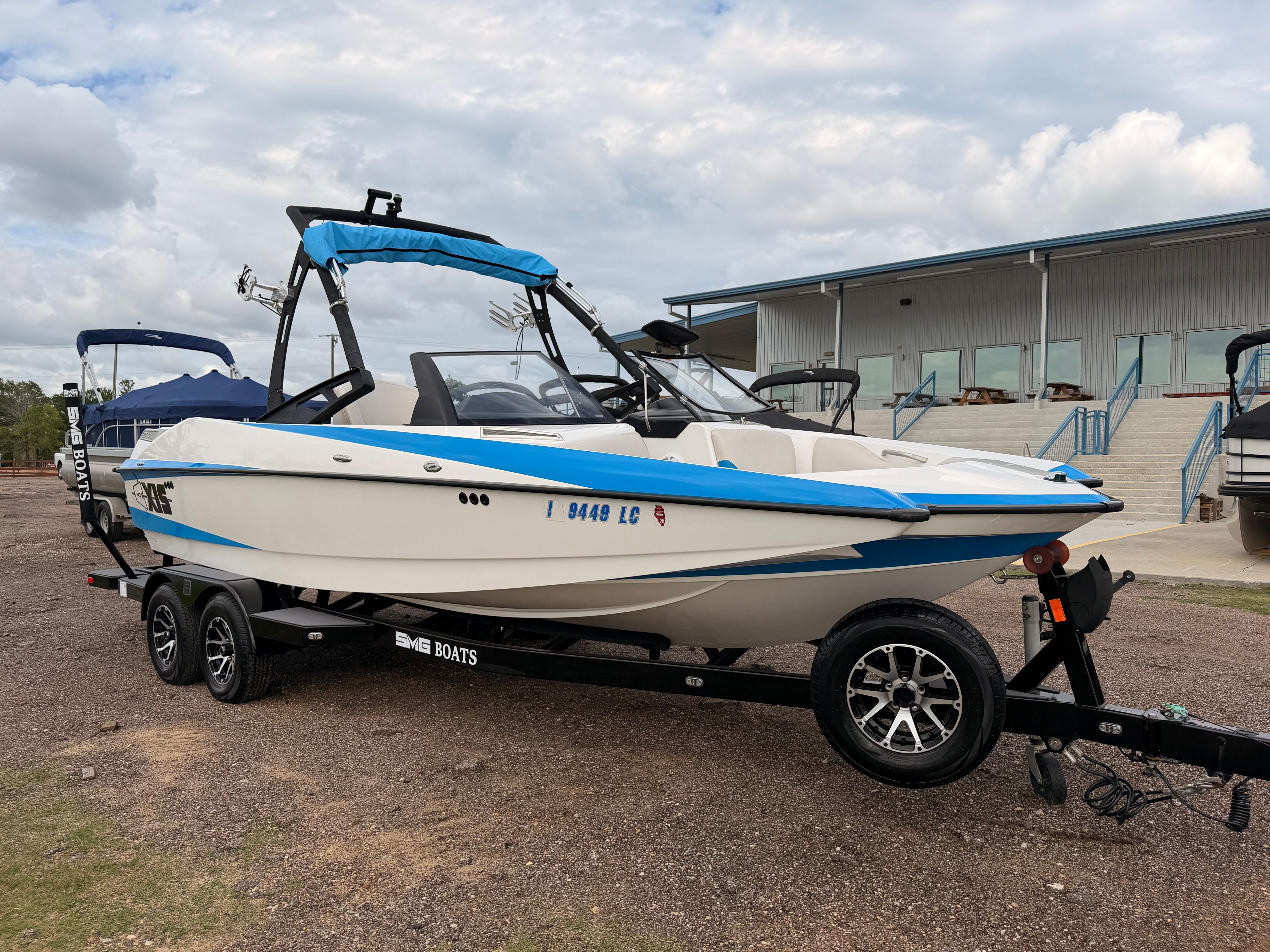 2013 AXIS A22 - Image 4
