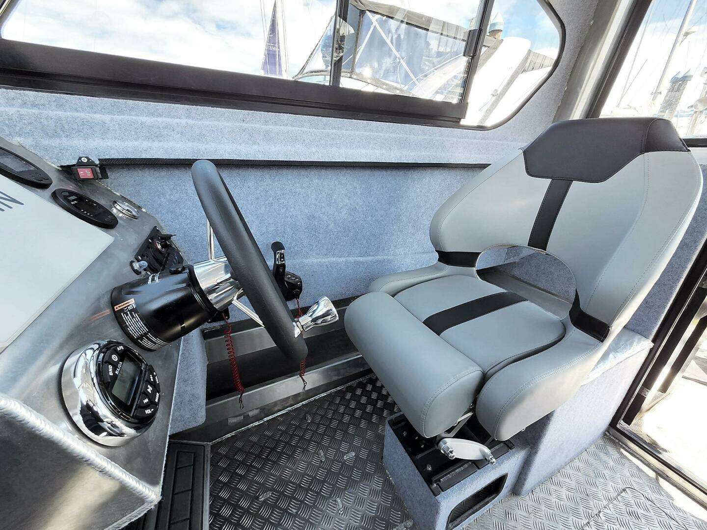 2024 Aluminum Cruiser Profisher 750 - Image 32