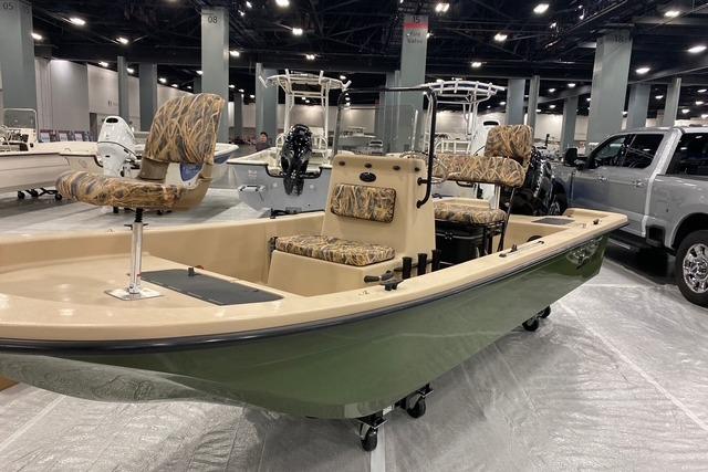 2026 Carolina Skiff E18 JVX CC
