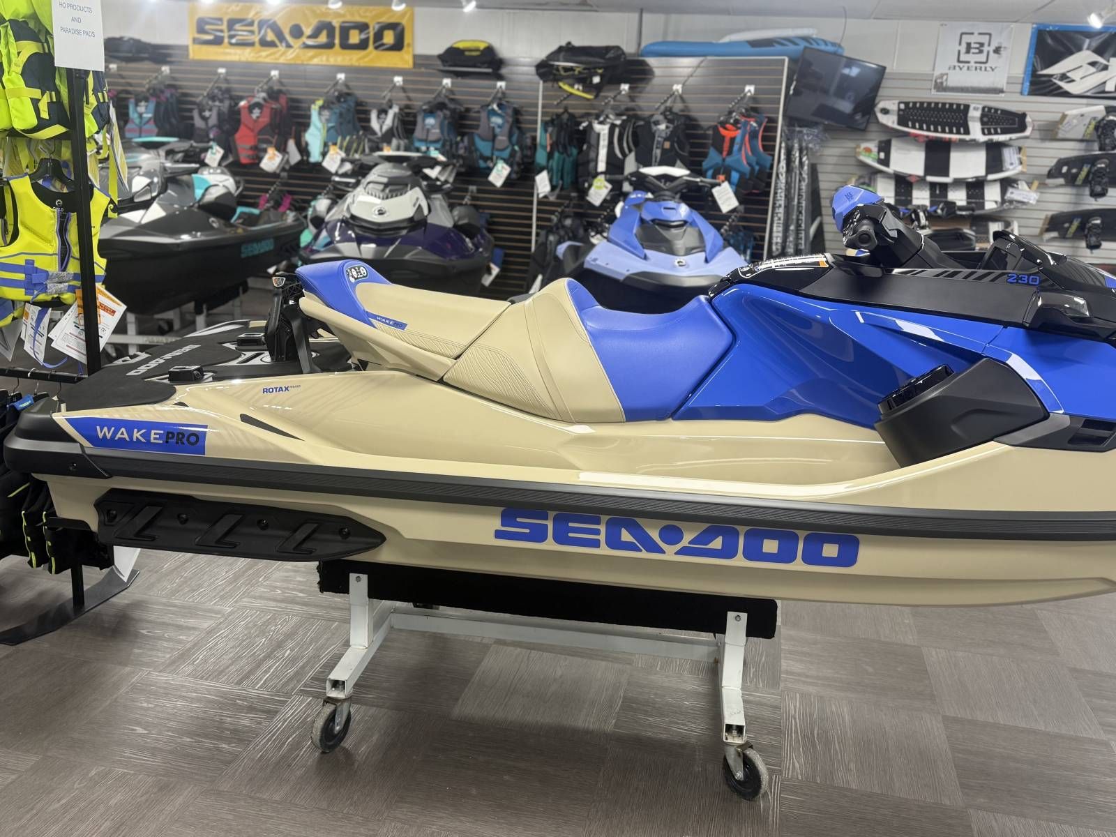 2025 Sea-Doo 13sb - Wake Pro 230 W/snd - 19