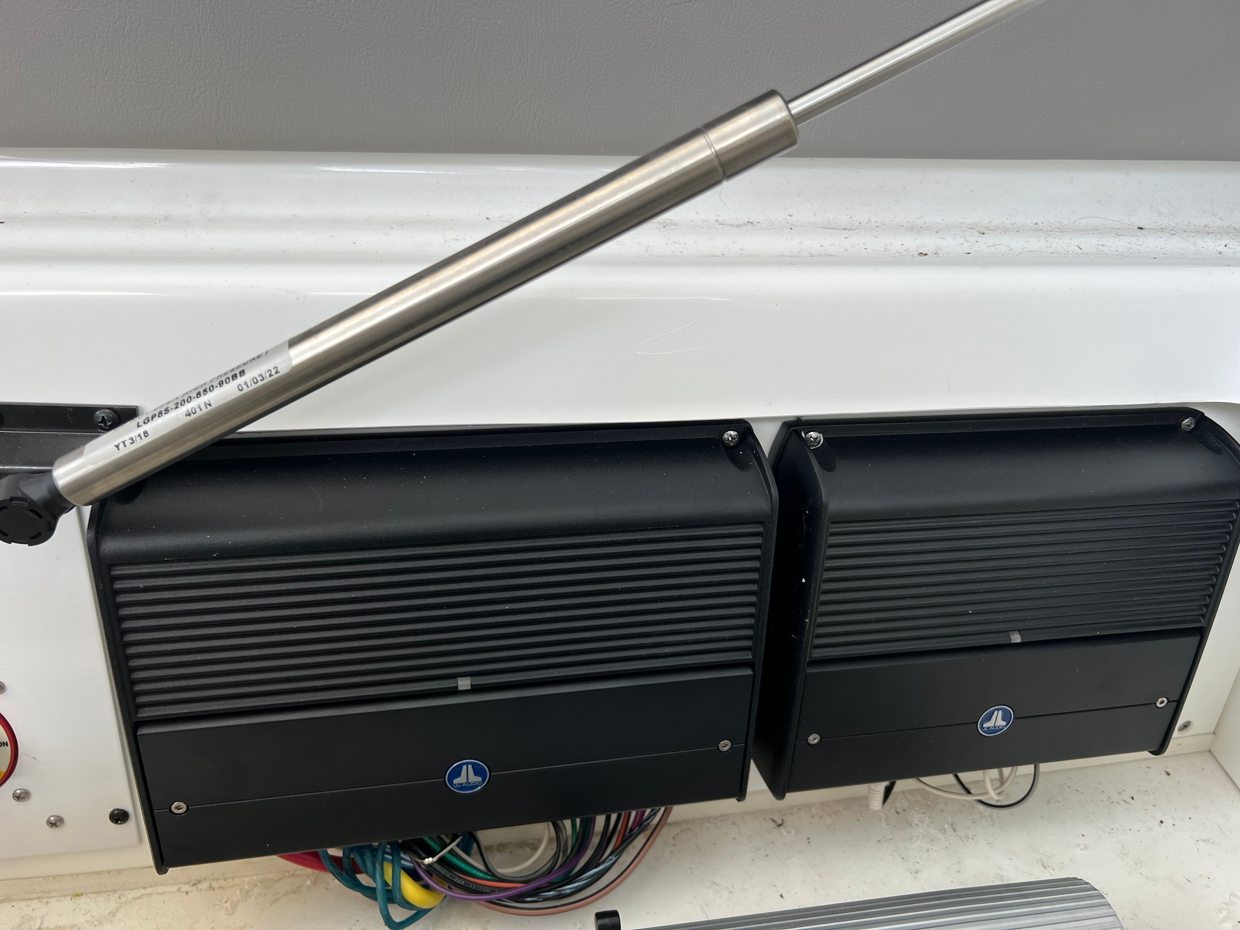 2023 Four Winns H350 - 29