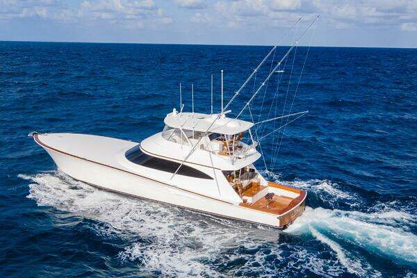 2025 Viking 82 Convertible