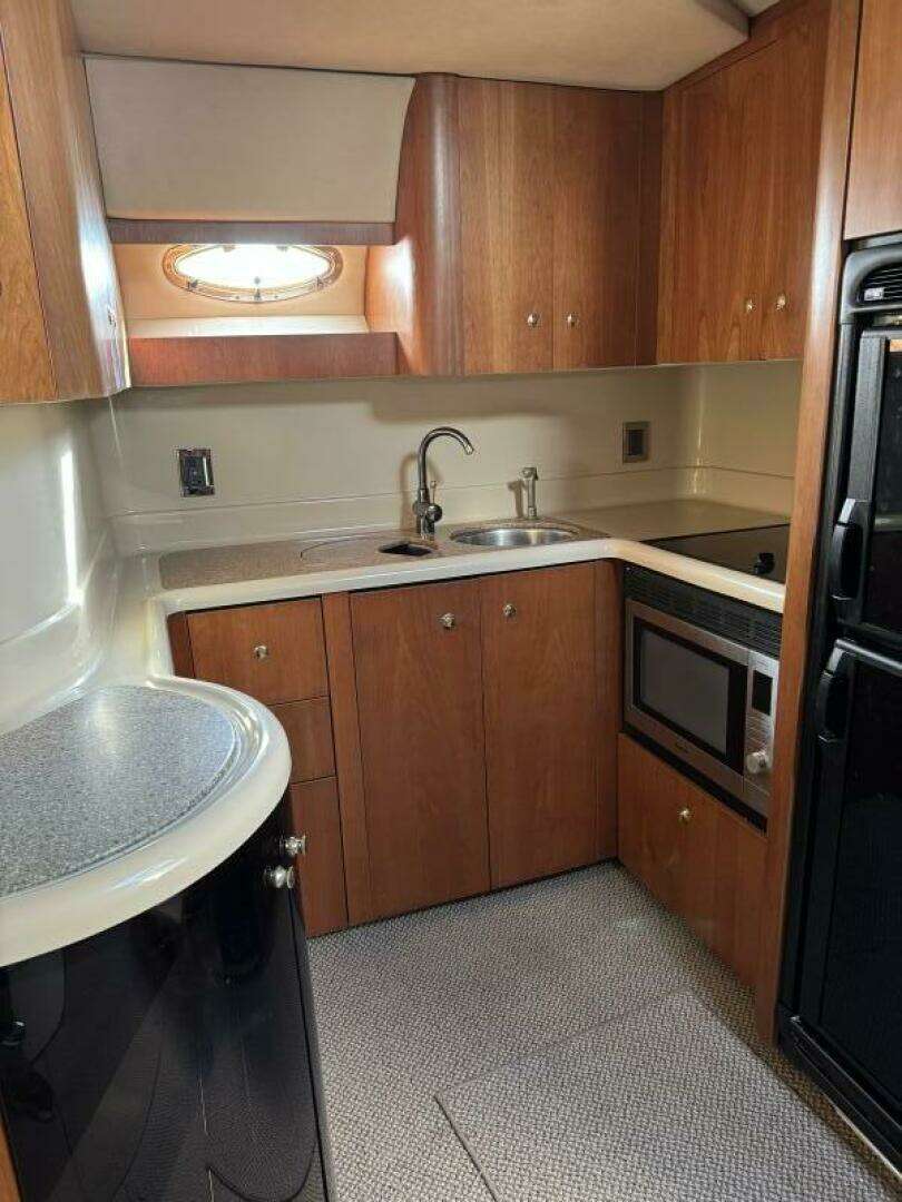 2001 Cruisers 4270 - Image 39