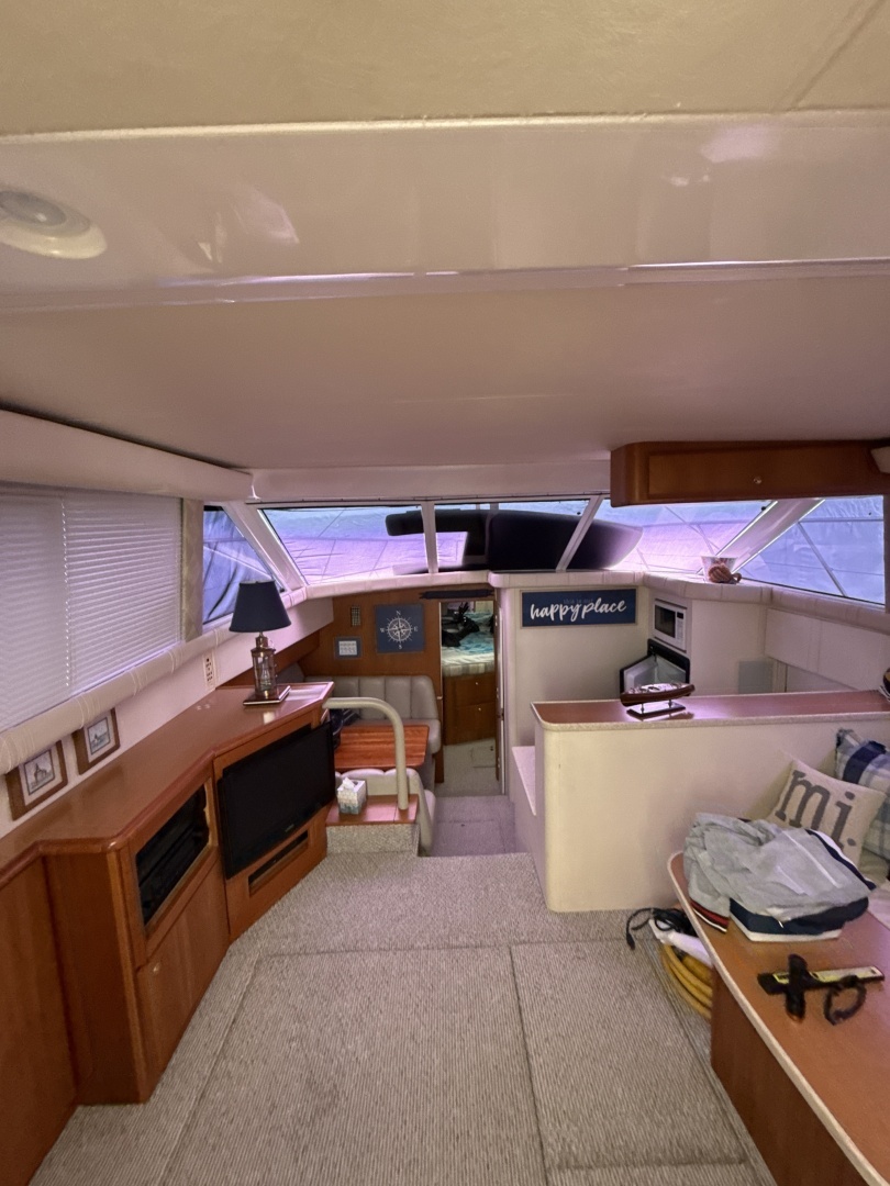 1999 Silverton 422 - Image 138