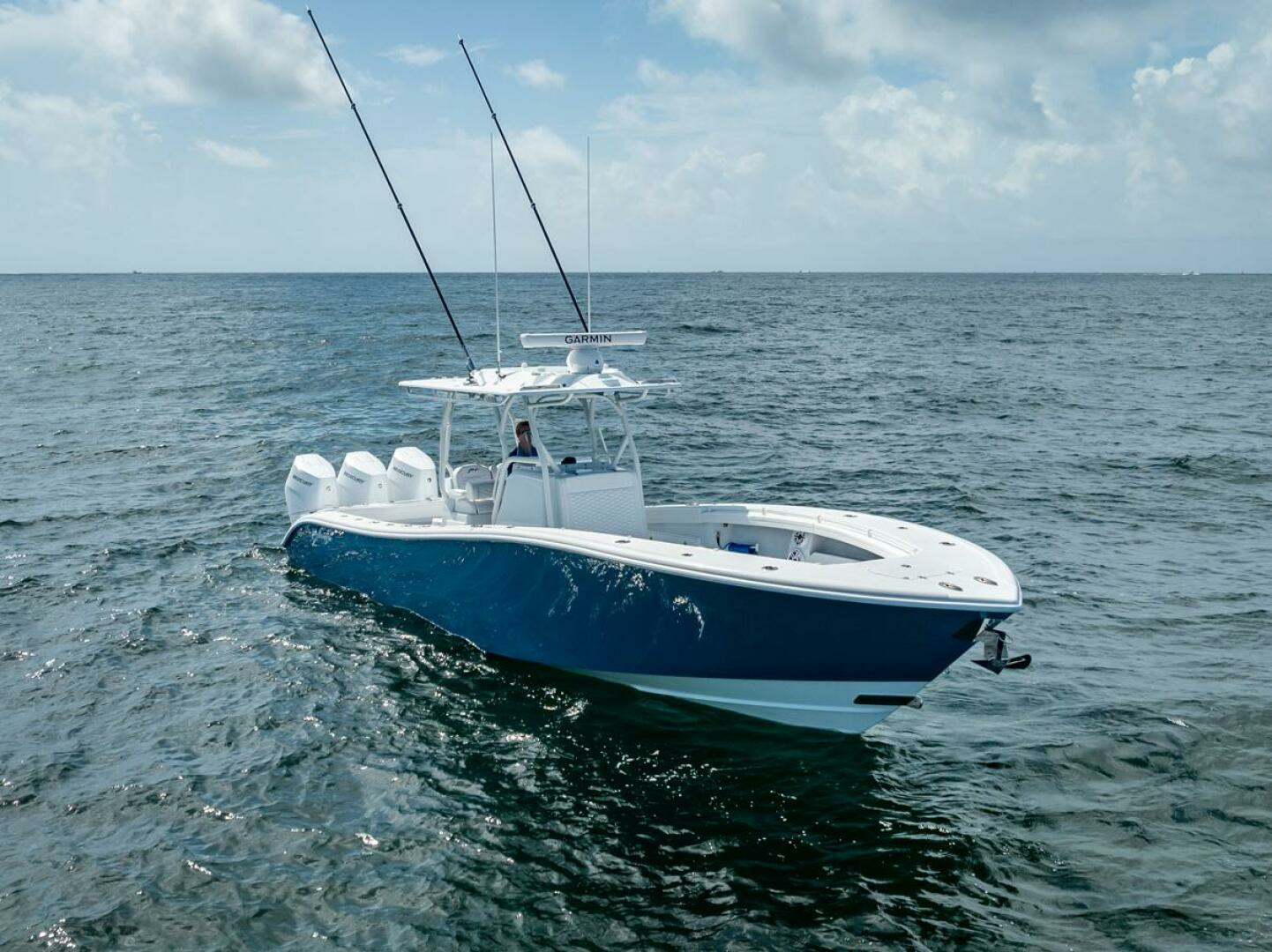 2025 Yellowfin 34 Offshore - Image 6