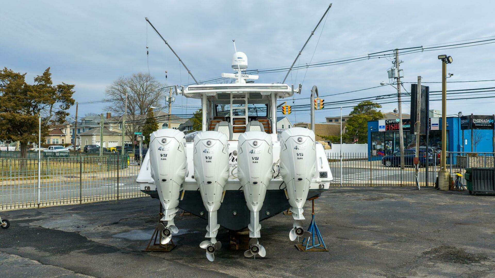 2023 Everglades 455 Center Console - Image 6