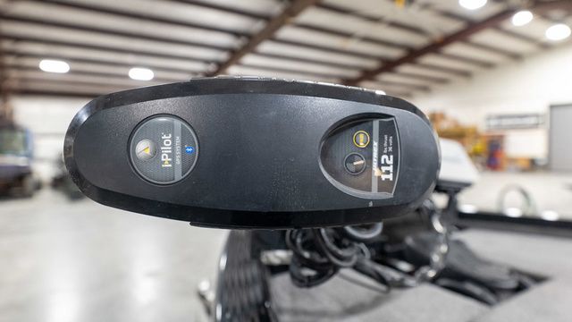 2018 Lund Pro-V Bass 2075 - 26