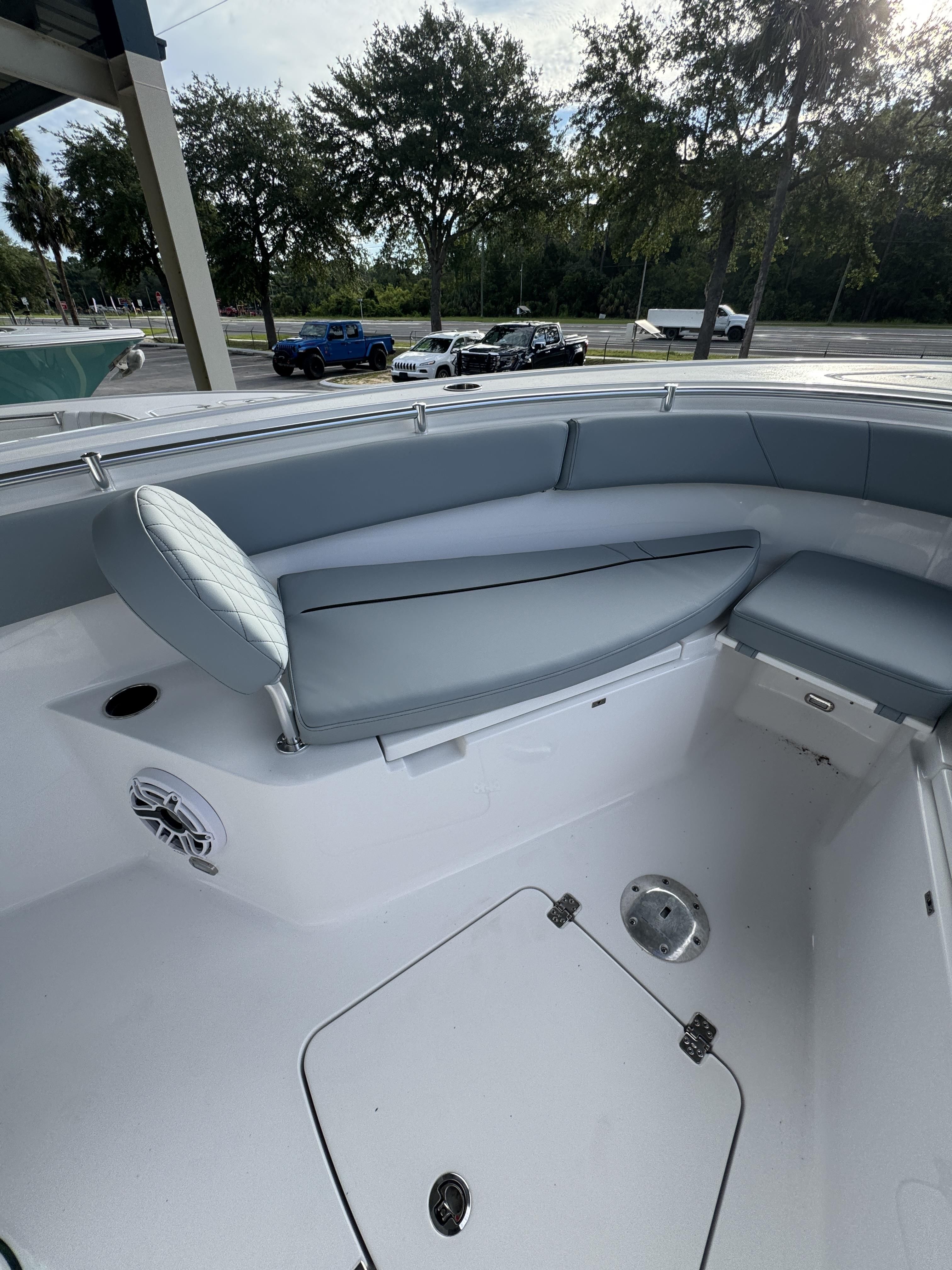 2026 Sportsman Open 252 Center Console - 24