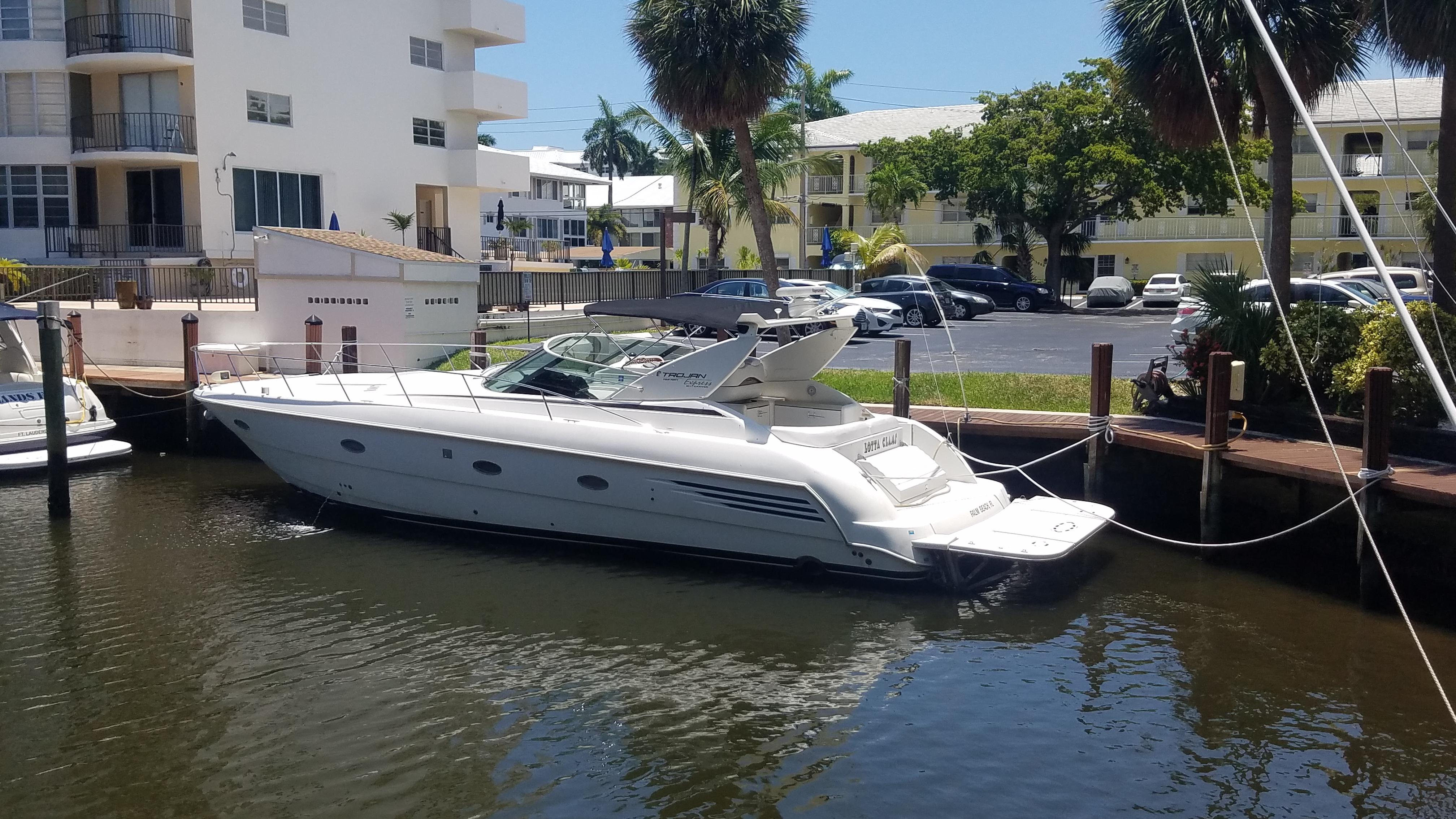 1999 Trojan 440 Express