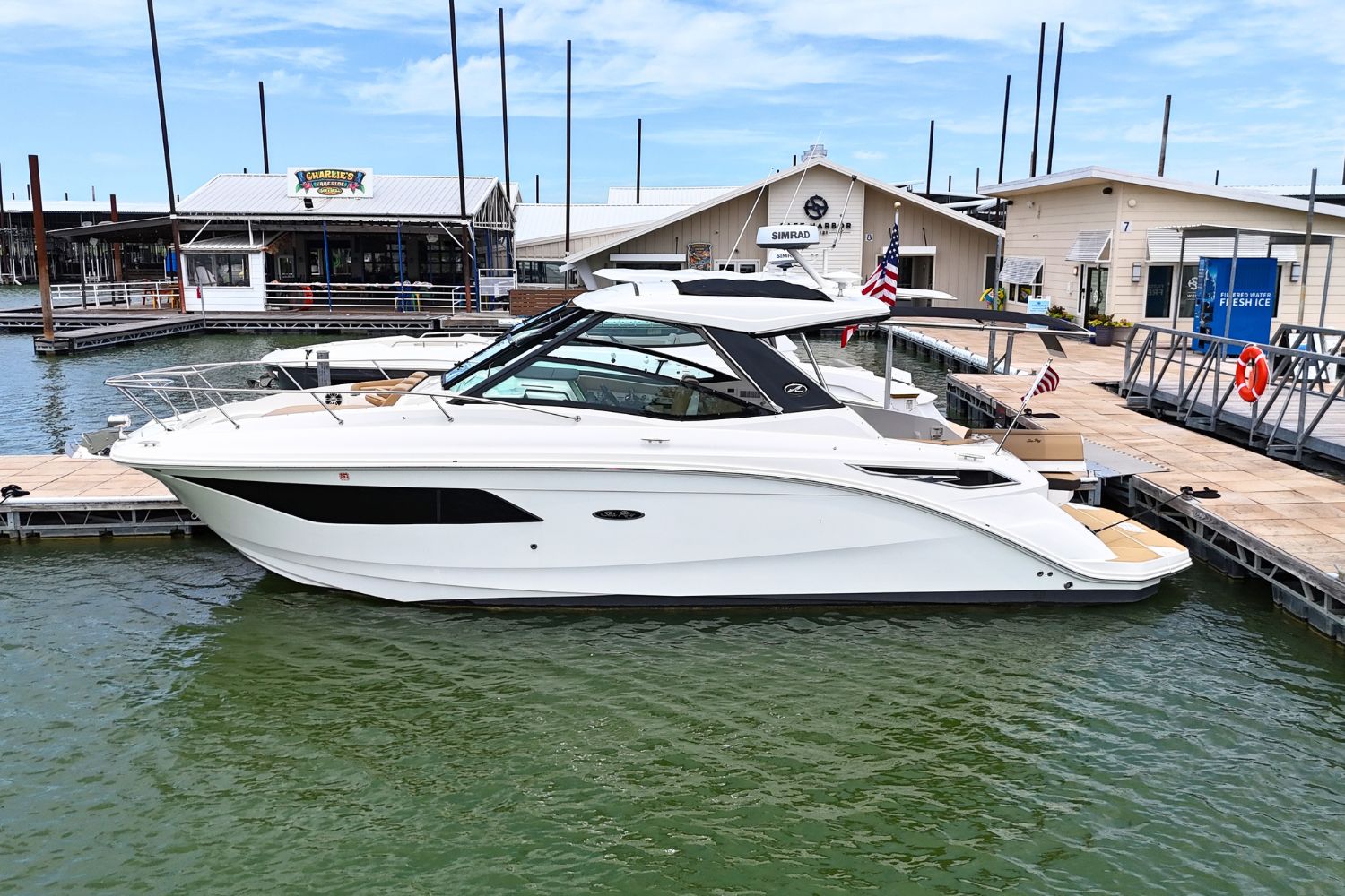 2024 Sea Ray Sundancer 320