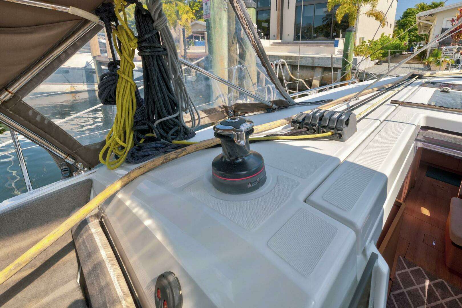 2021 Jeanneau 440 - Image 17