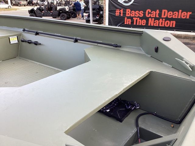 2026 Edge Duck Boats Sportsman 550 - 20