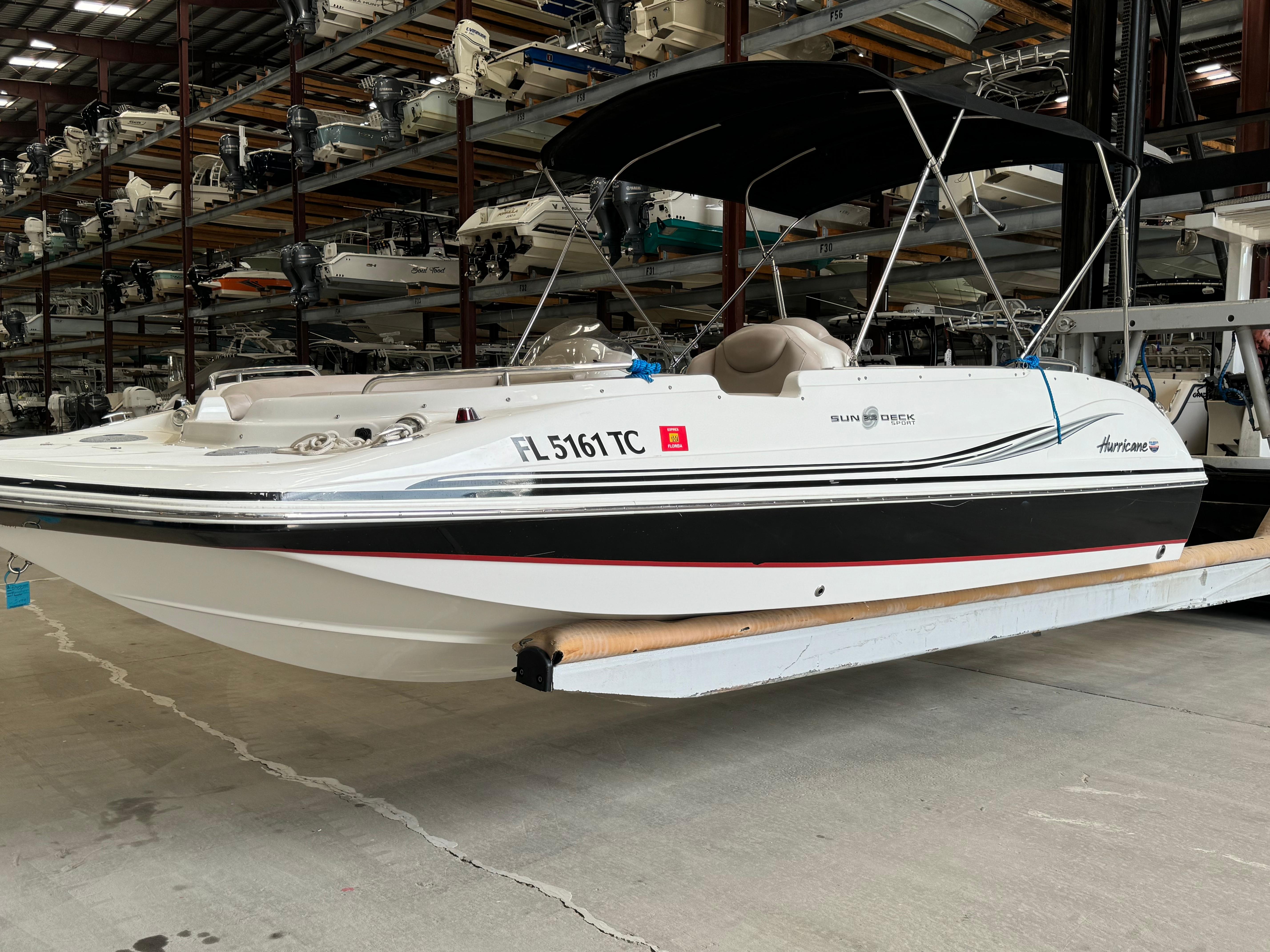 2014 Hurricane SunDeck Sport 202 OB