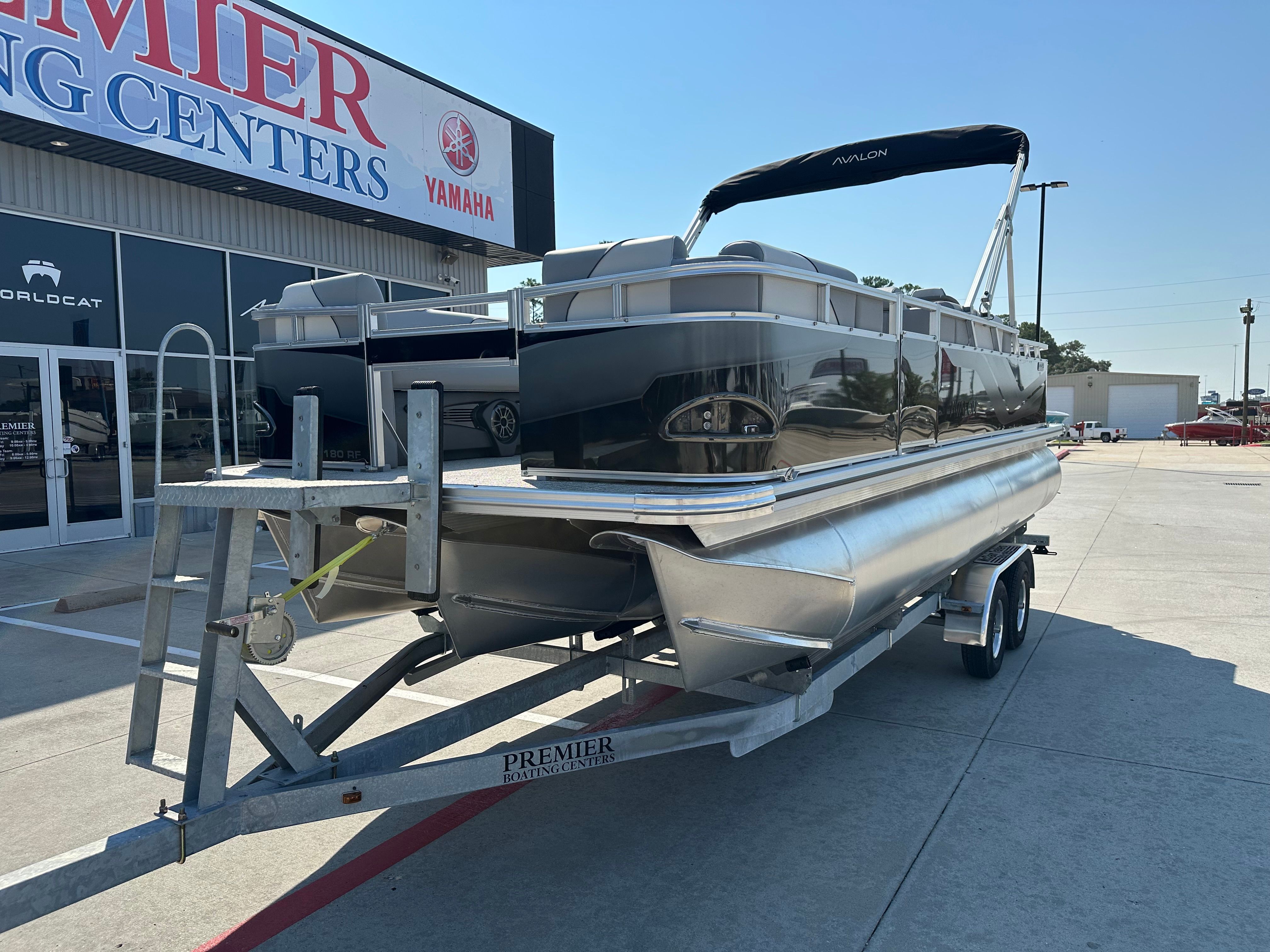 2025 Avalon Venture Rear Fish - 21' - 3