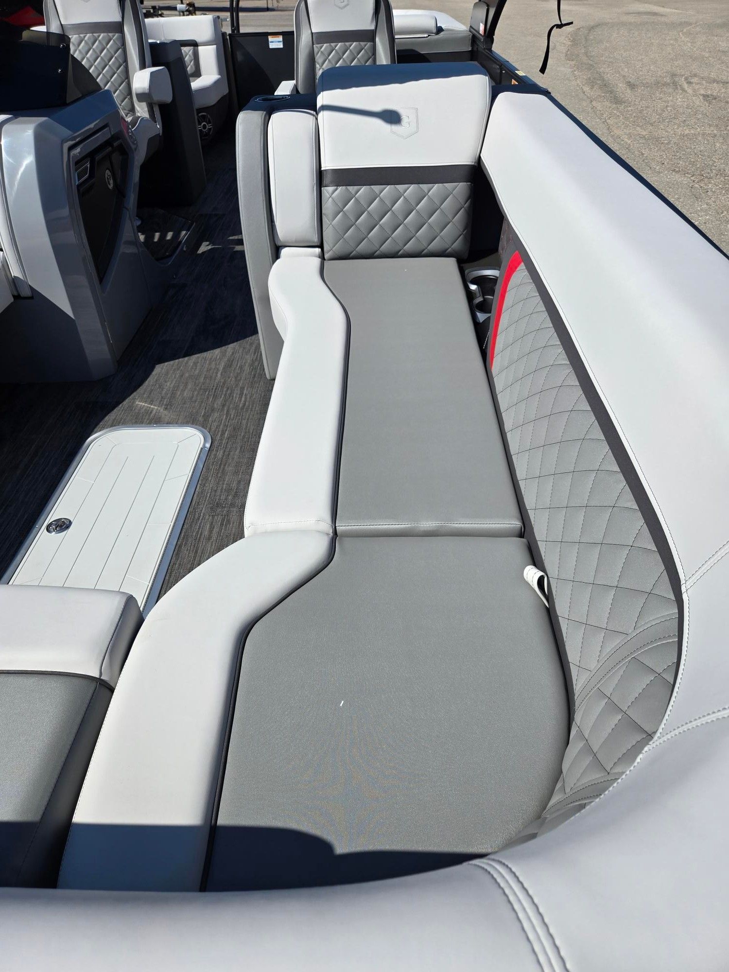 2026 AquaPatio 255 SBC - 10
