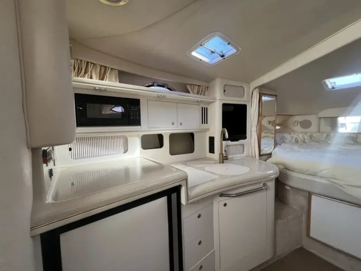 1999 Sea Ray Sundancer 340 - Image 14