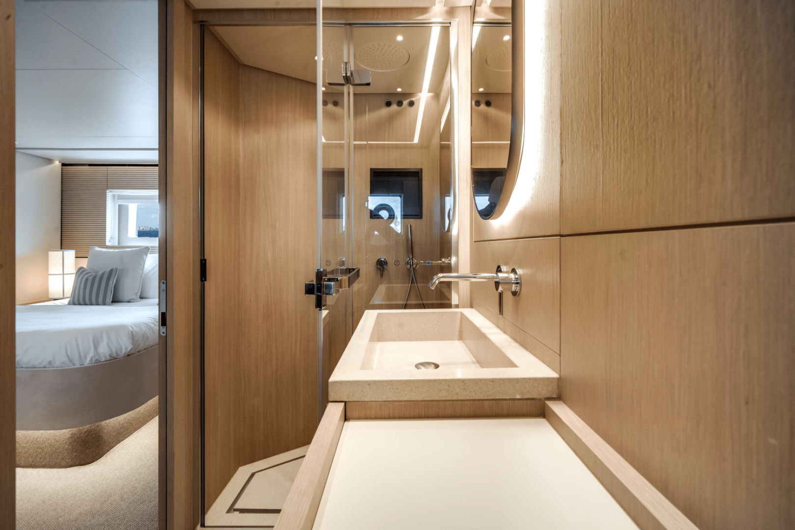 2025 Azimut Seadeck 6 - Image 45