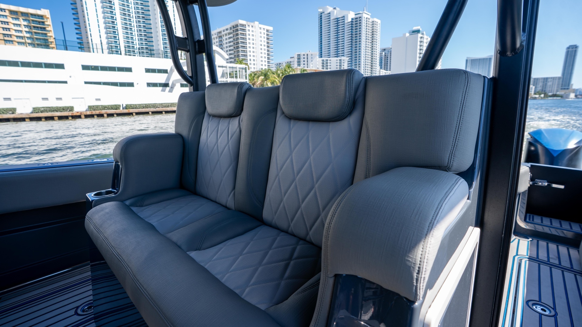 2016 Hydra-Sports 4200 Siesta - Image 14