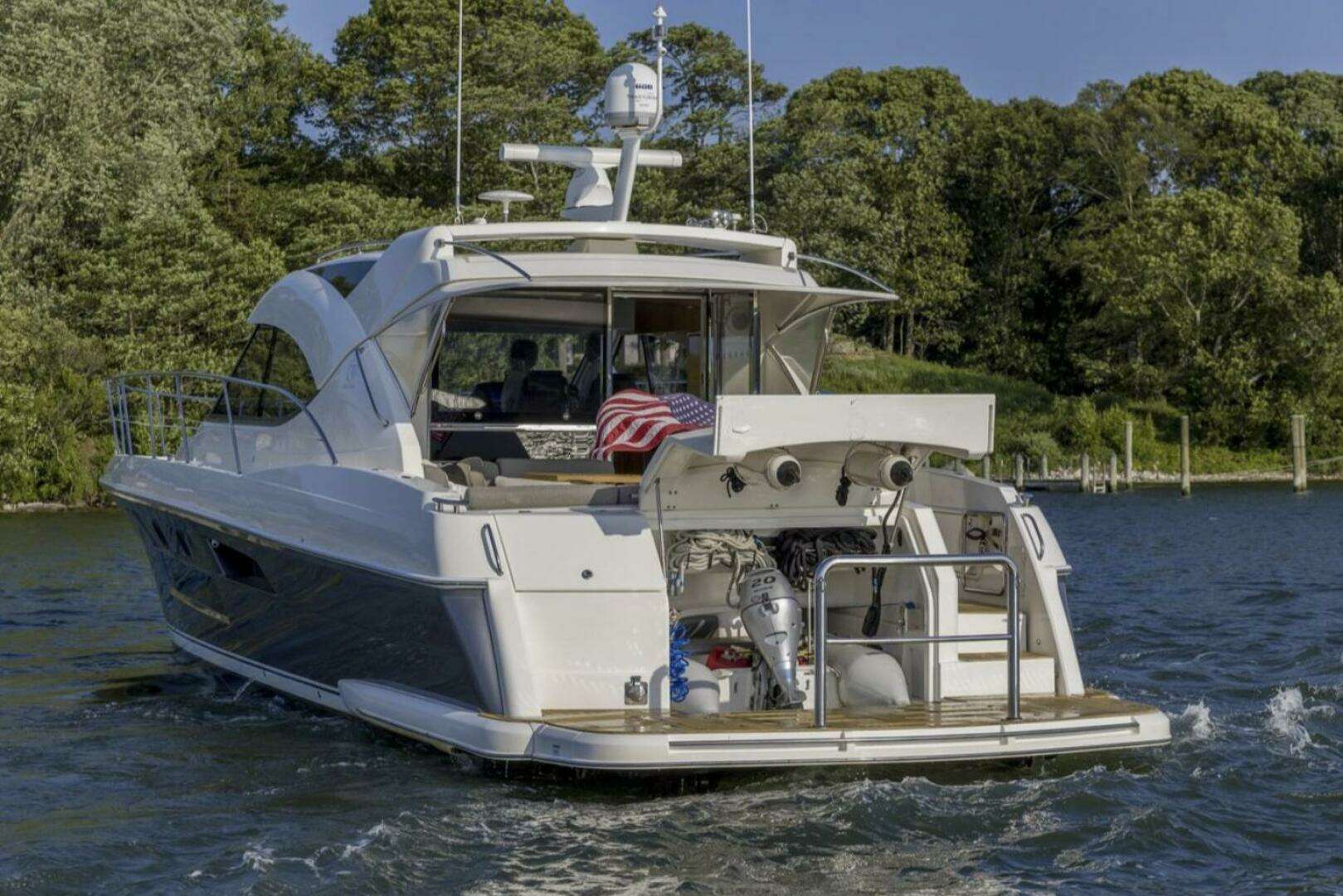 2016 Riviera 5000 Sport Yacht - Image 6