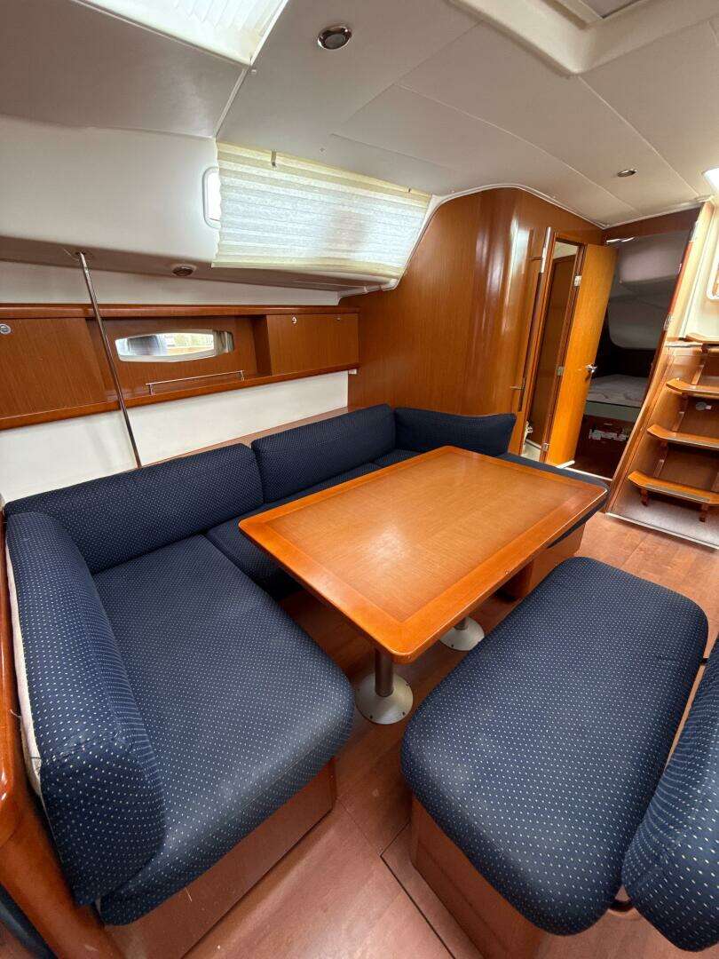2012 Beneteau 43 - Image 92
