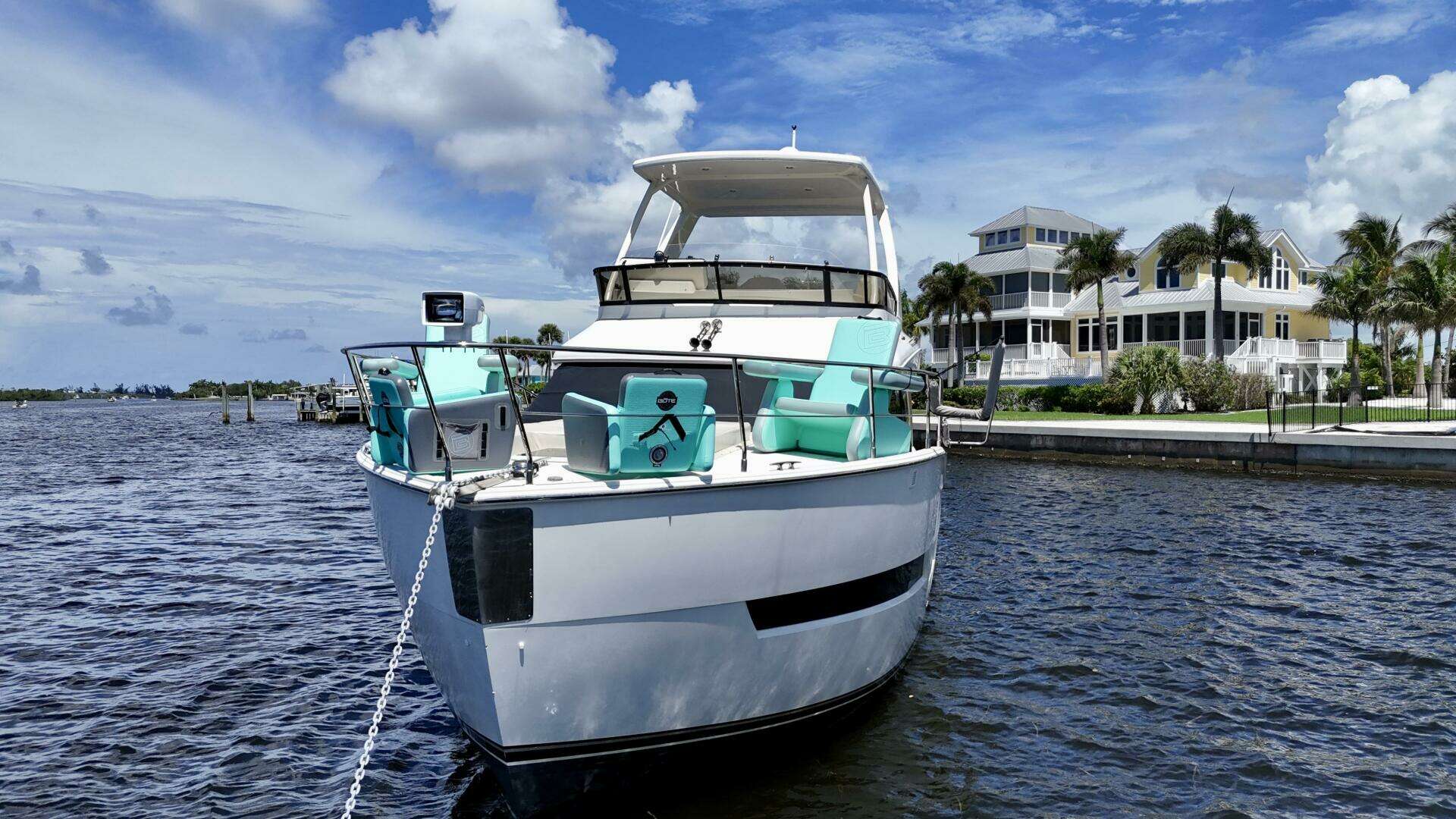 2017 Carver C40 - Image 3