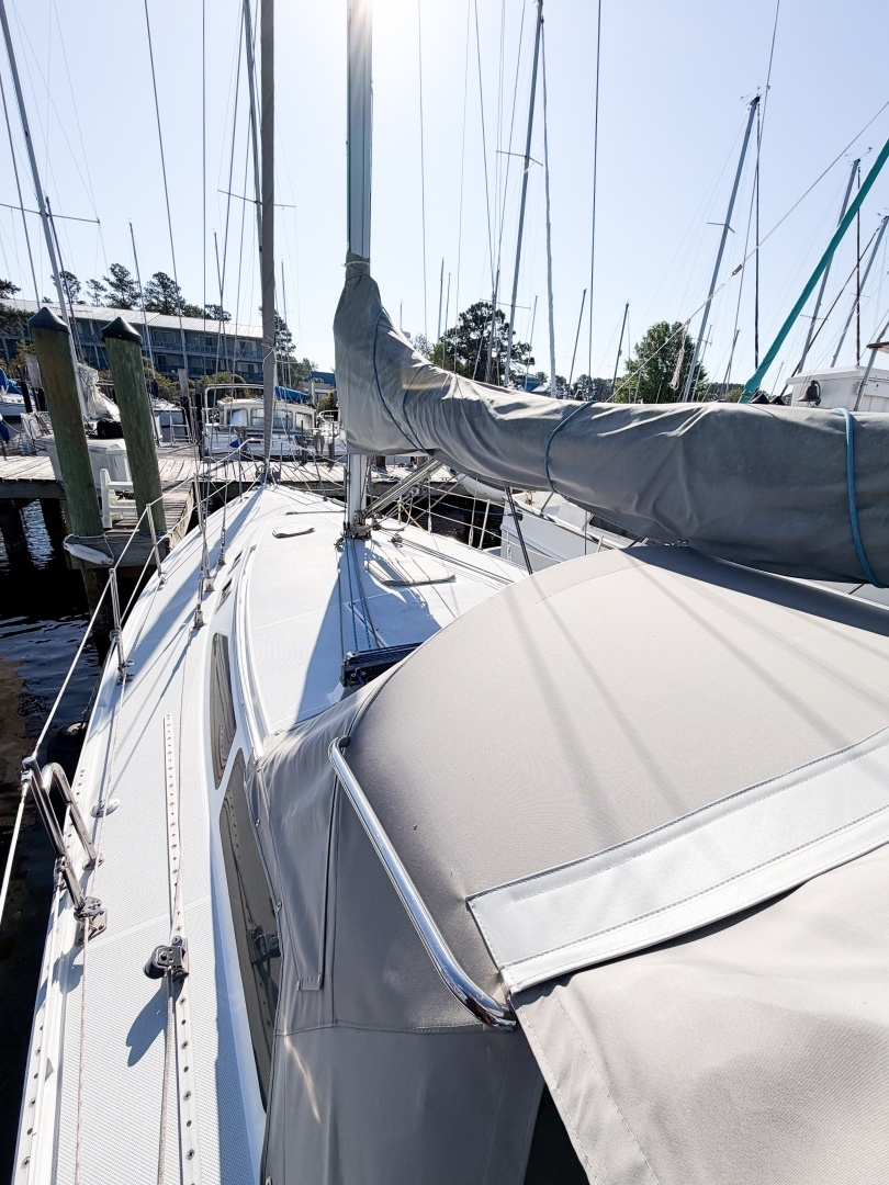 1996 Catalina 36 Mk II - Image 13