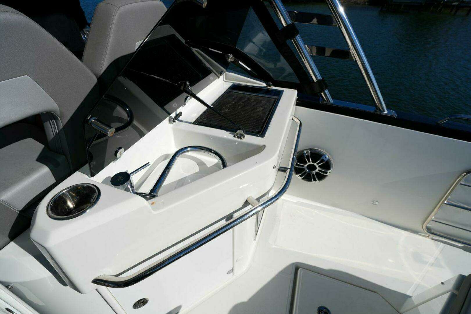 2020 Beneteau Flyer 10 - Image 9