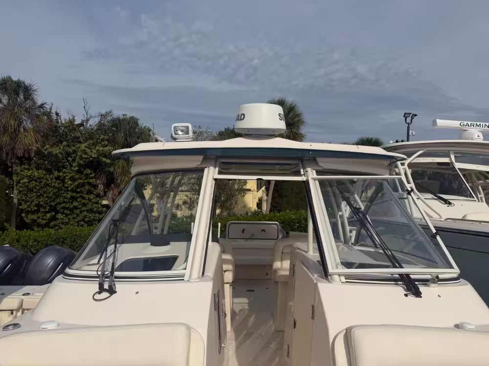 2019 Grady-White Freedom 325 - 19