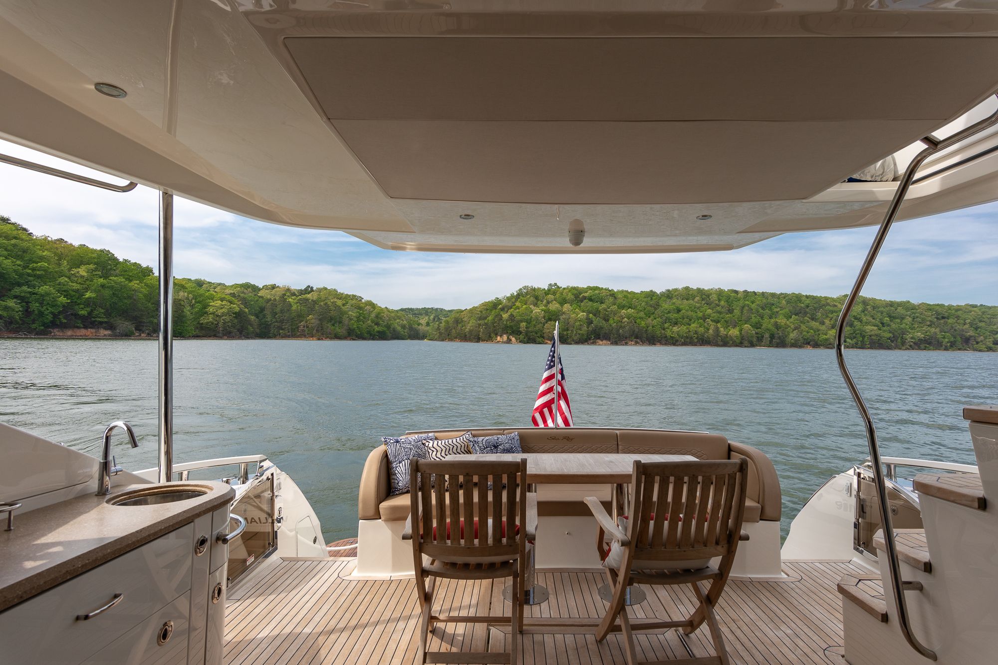 2018 Sea Ray L 650 FLY - 7