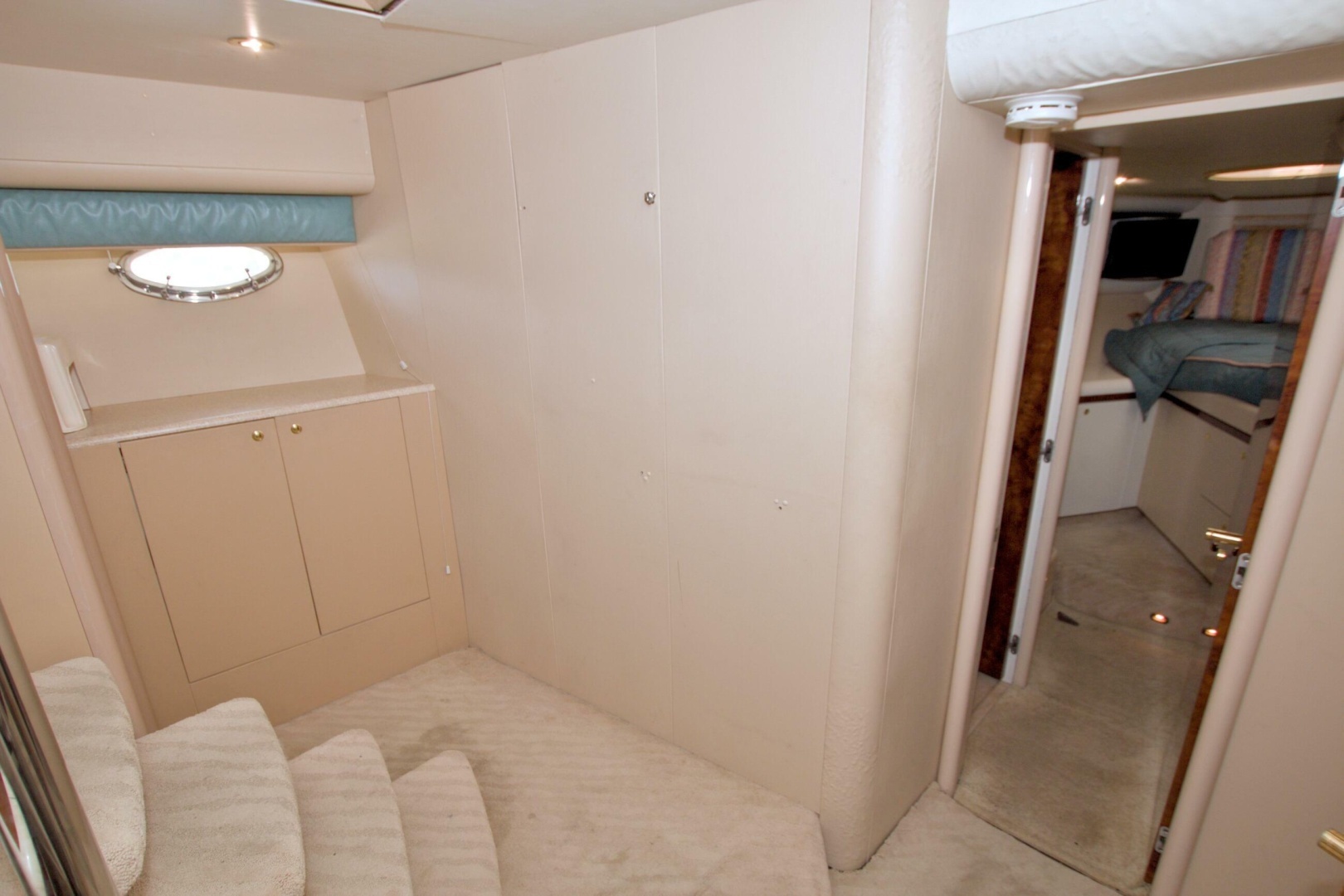 1998 Lazzara Yachts 76 Skylounge Grand Salon - Image 88