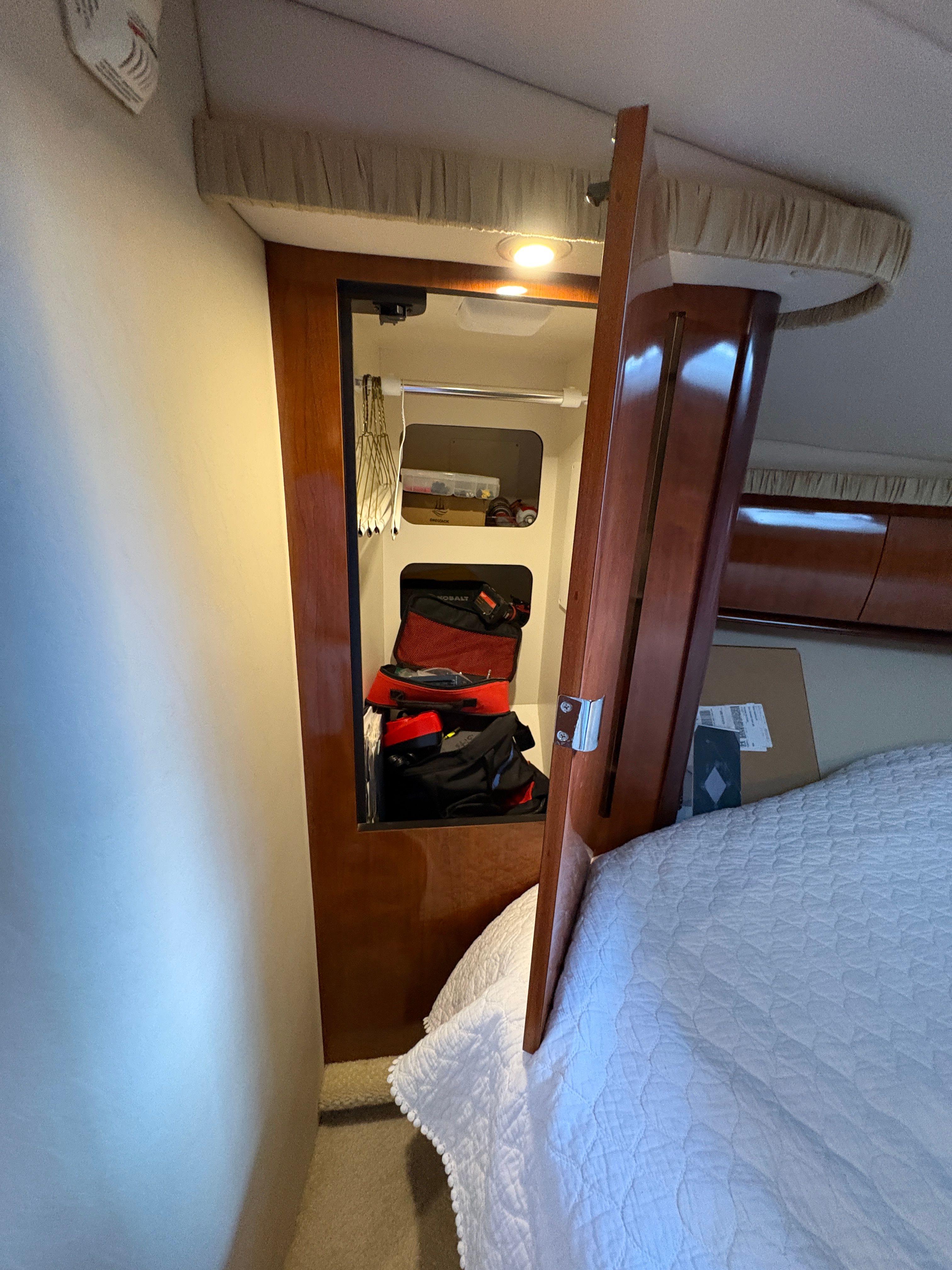 2005 Sea Ray 420 Sundancer - 65