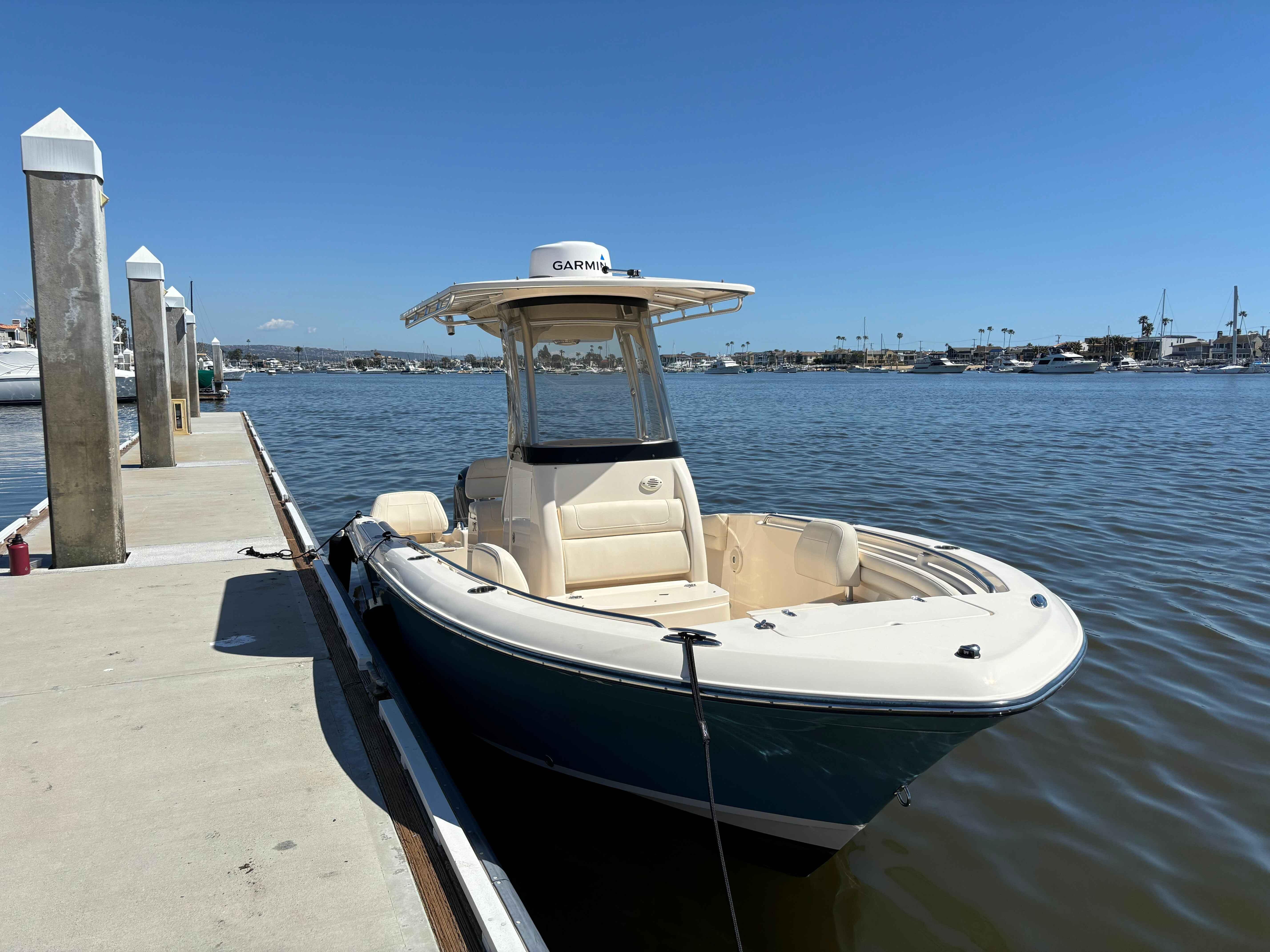 2018 Grady-White Fisherman 216