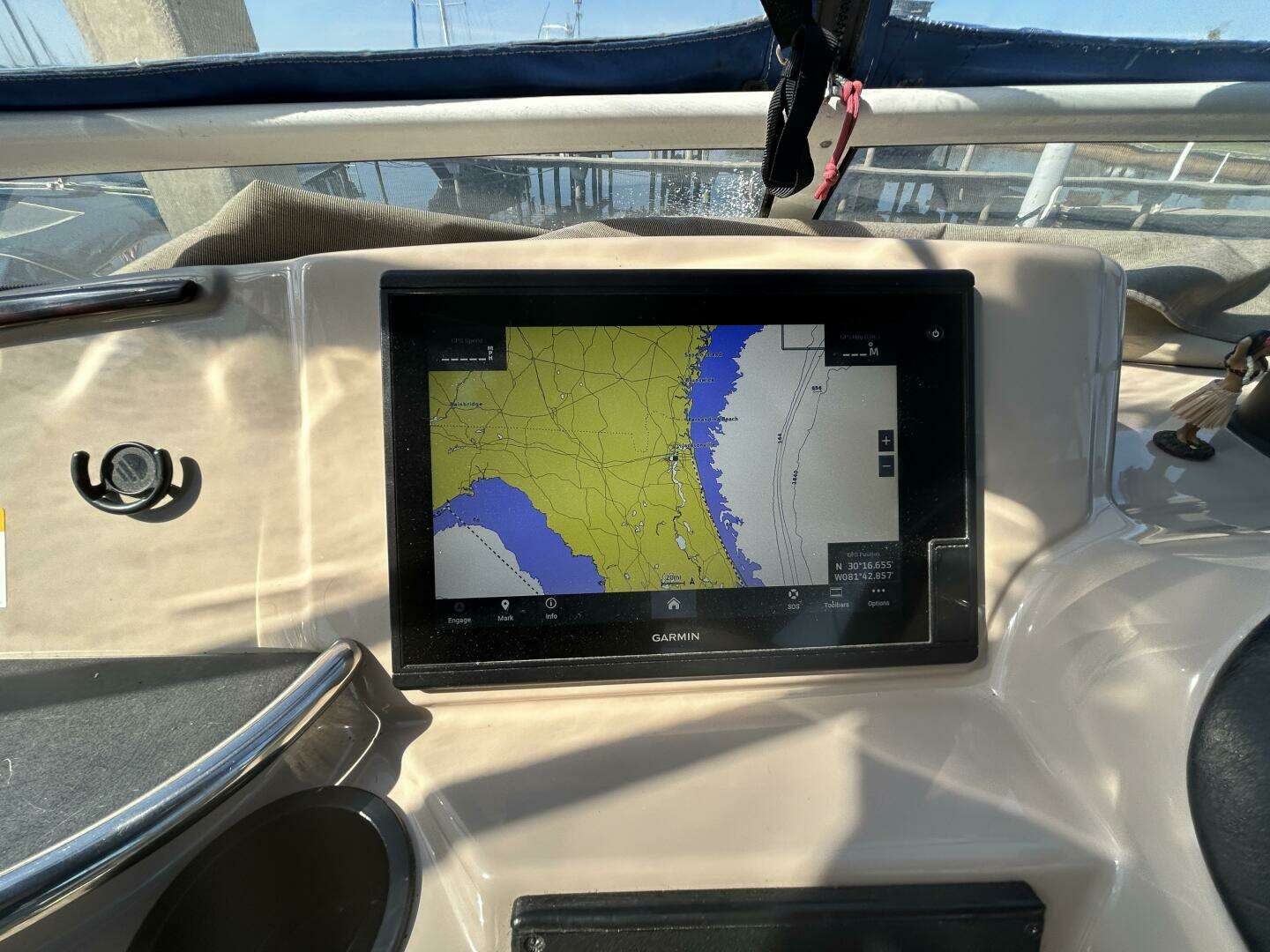 2005 Carver 366 MY - Image 13