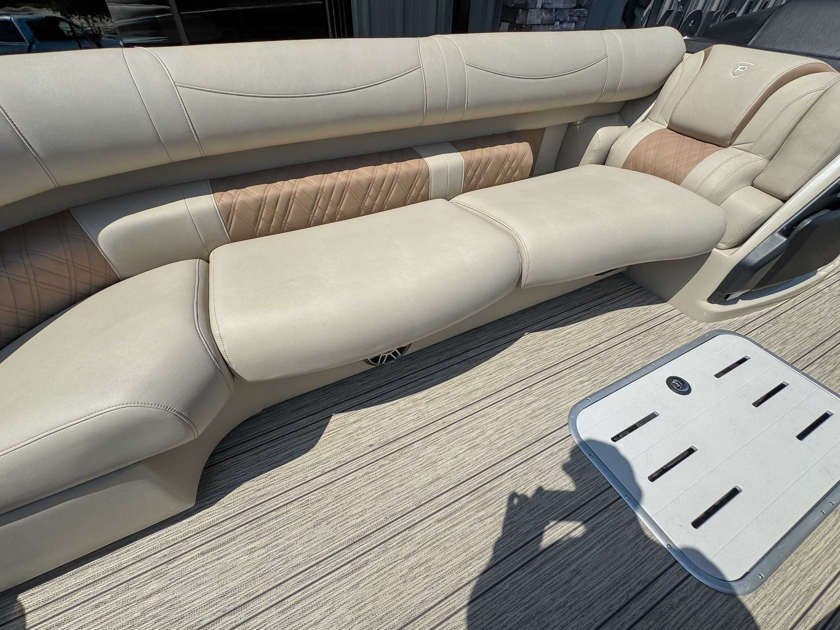 2024 Premier 270 Intrigue RF - 11