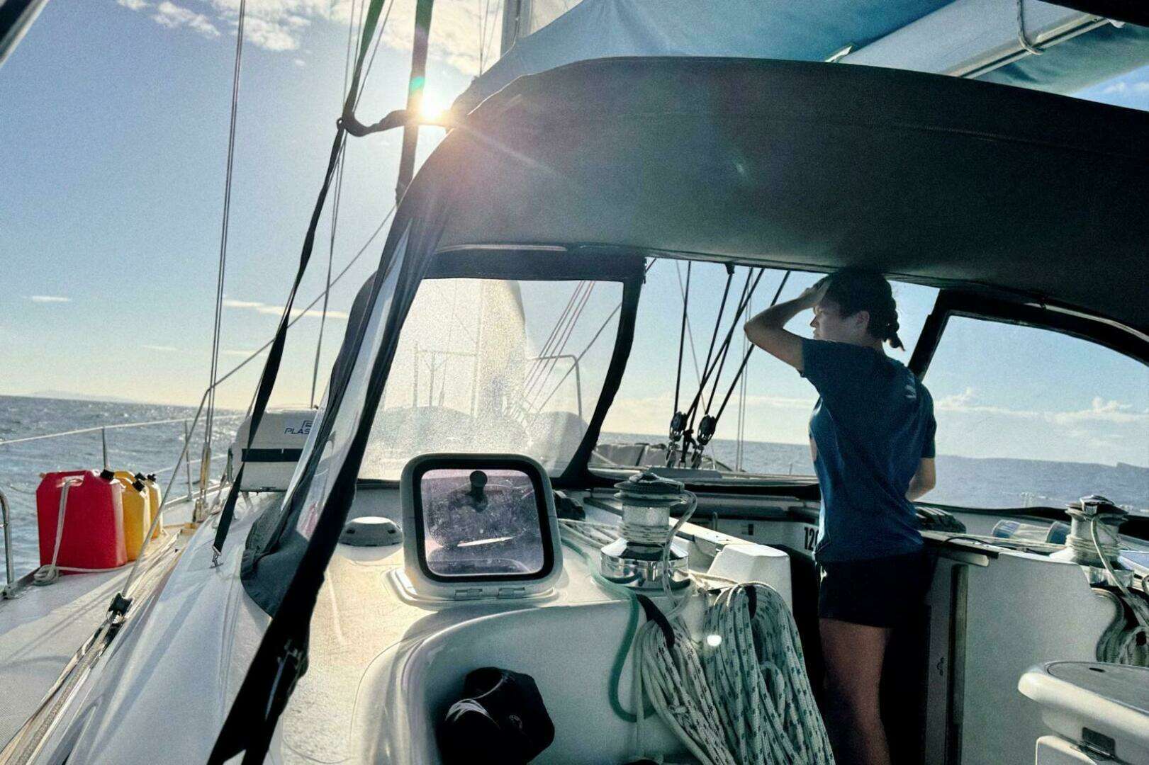 2001 Hunter 410 - Image 3