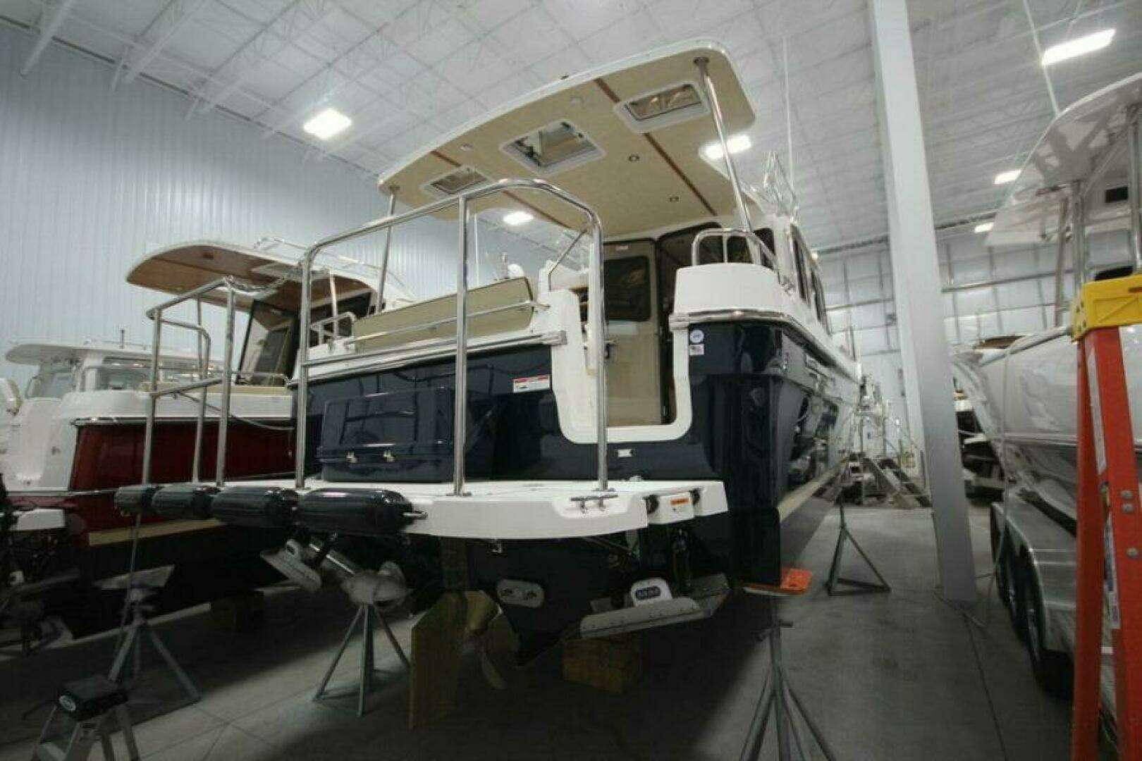 2026 Ranger Tugs R-31 Command Bridge Luxury Edition - Image 3